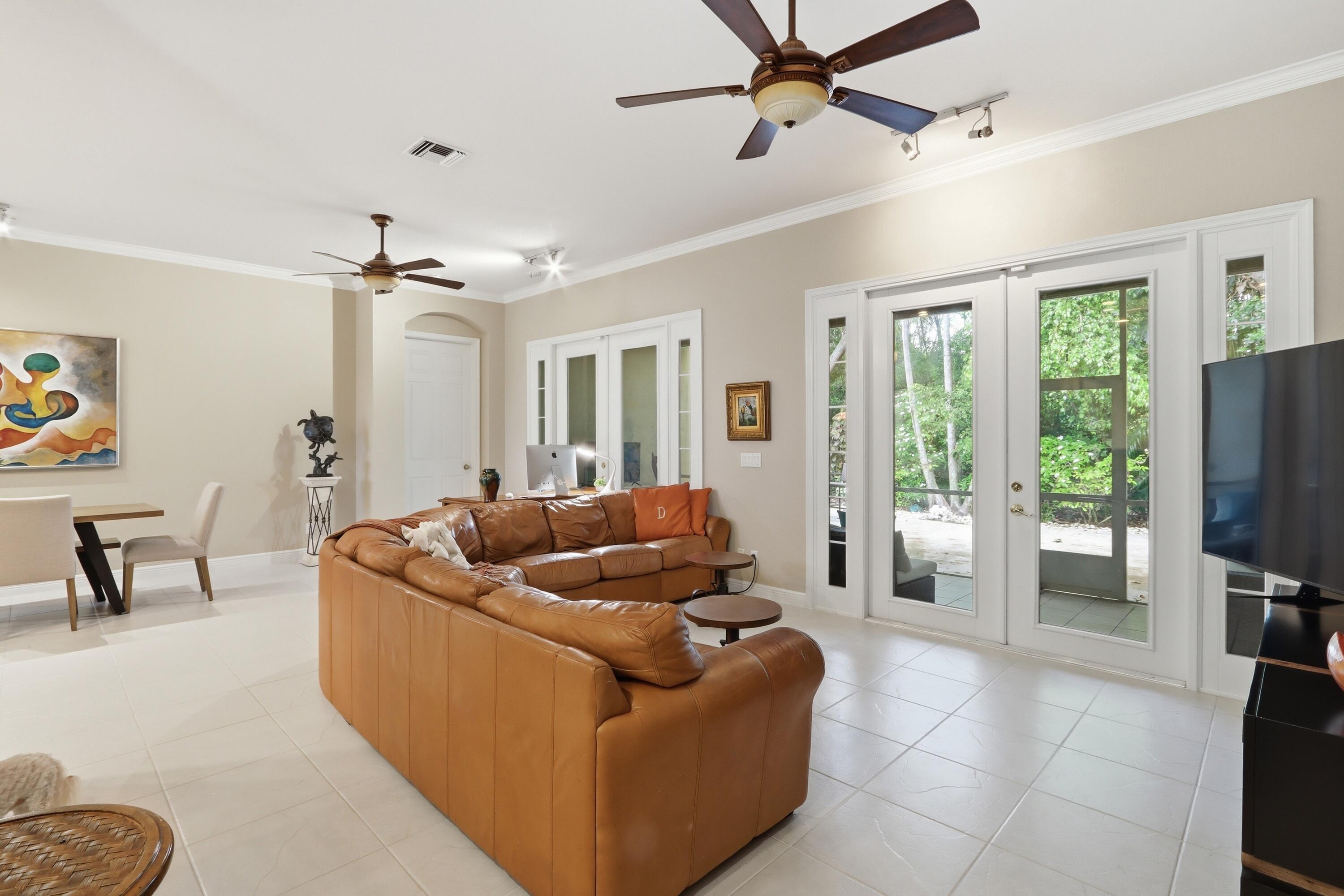 5677 Via De La Plata Circle Property Photo 1
