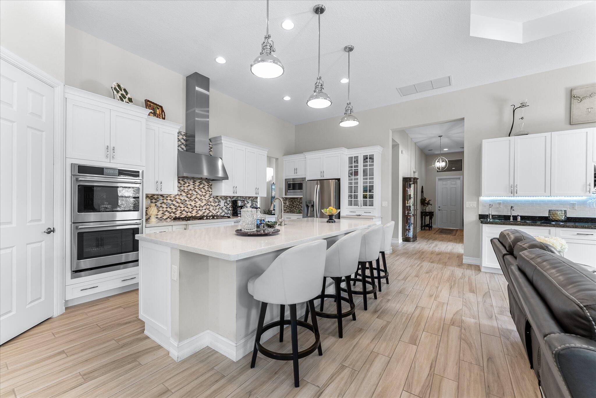 9505 Kalmar Circle W Property Photo 11