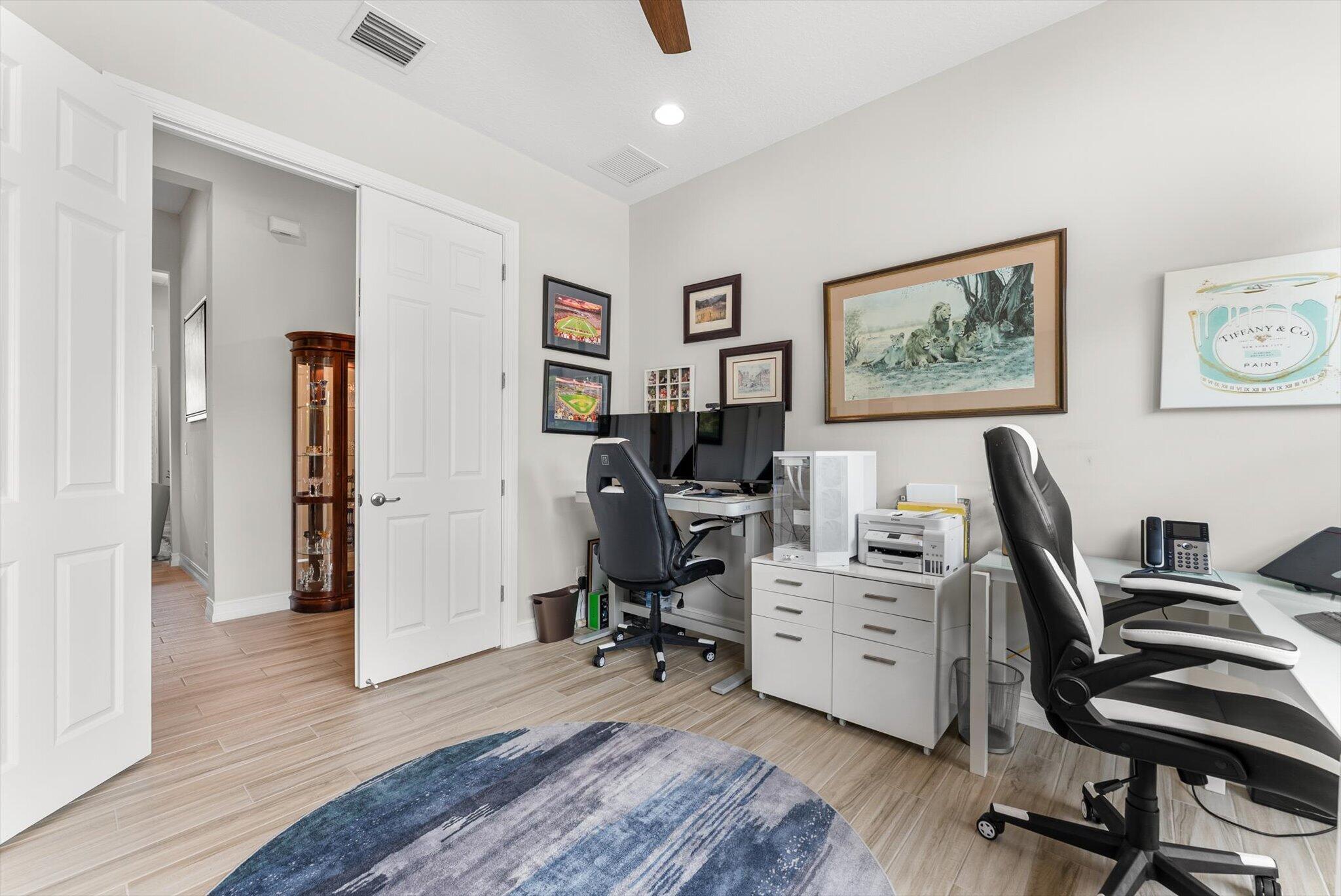 9505 Kalmar Circle W Property Photo 22