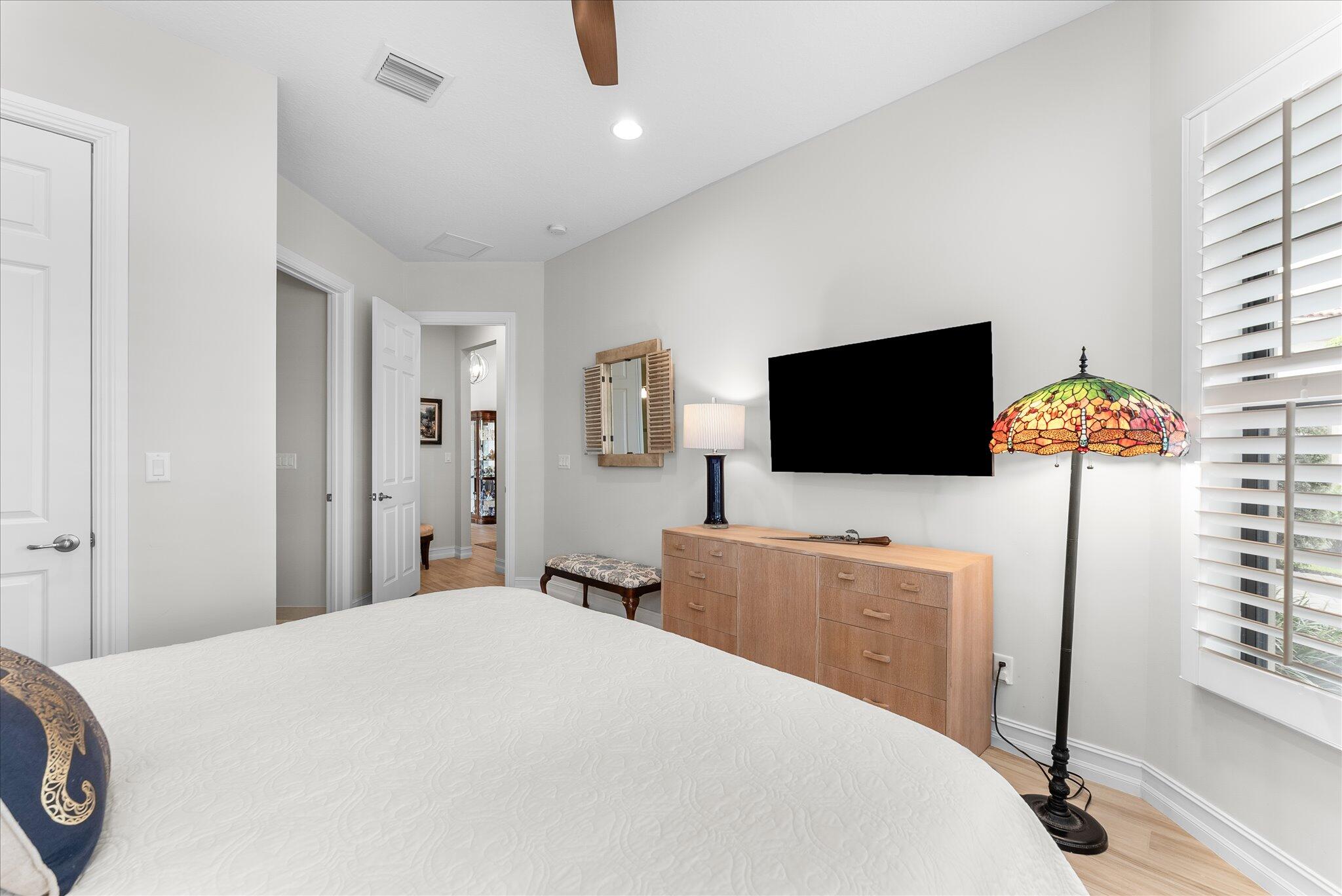 9505 Kalmar Circle W Property Photo 27