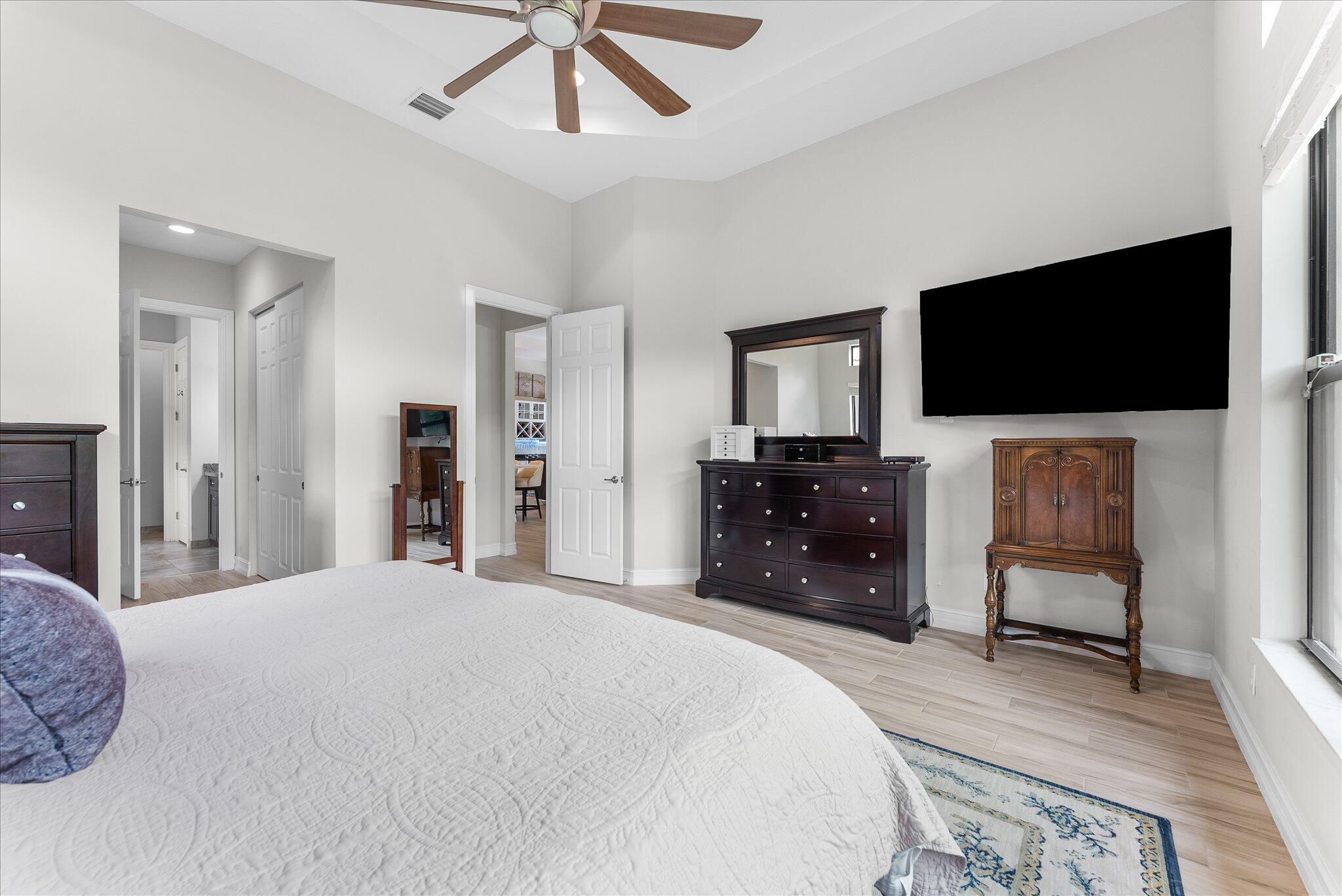 9505 Kalmar Circle W Property Photo 31
