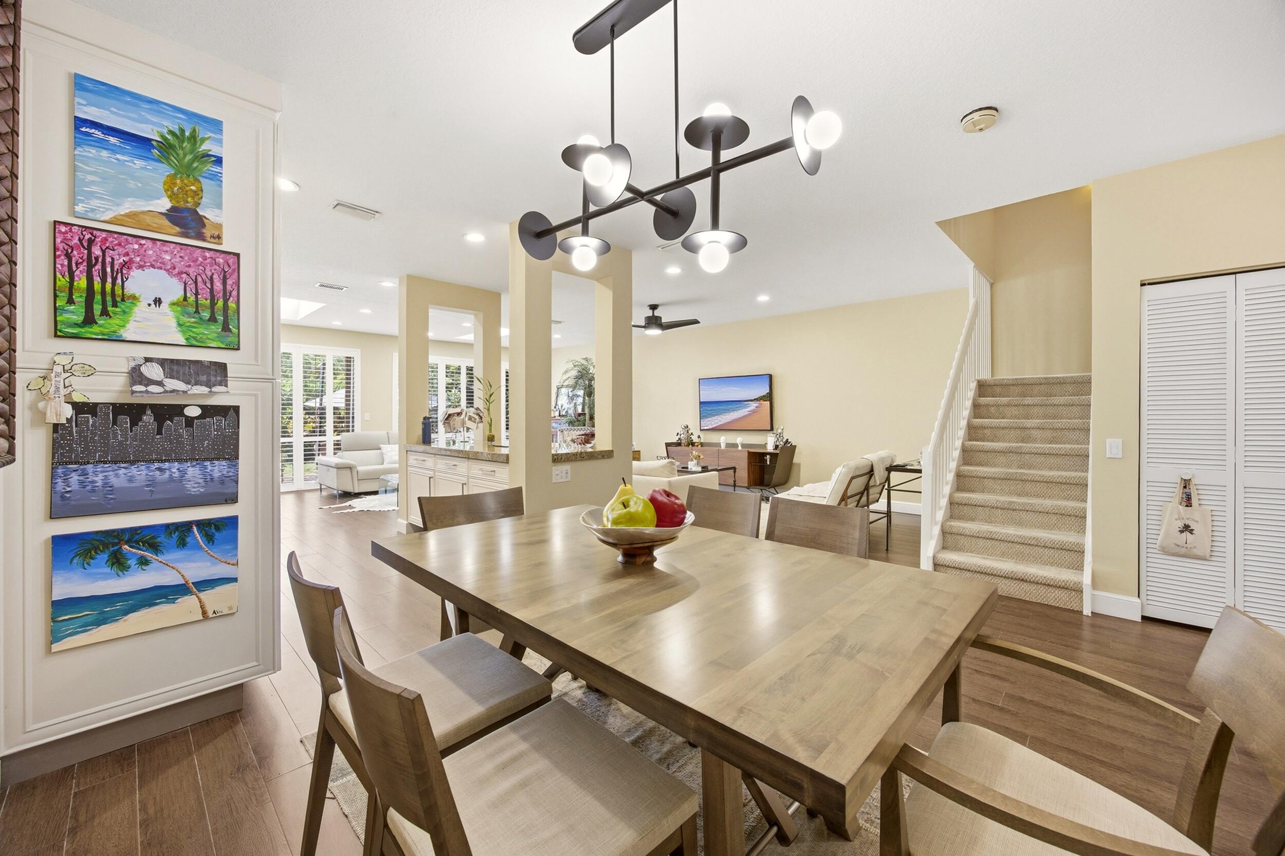 6738 Via Regina Property Photo 7