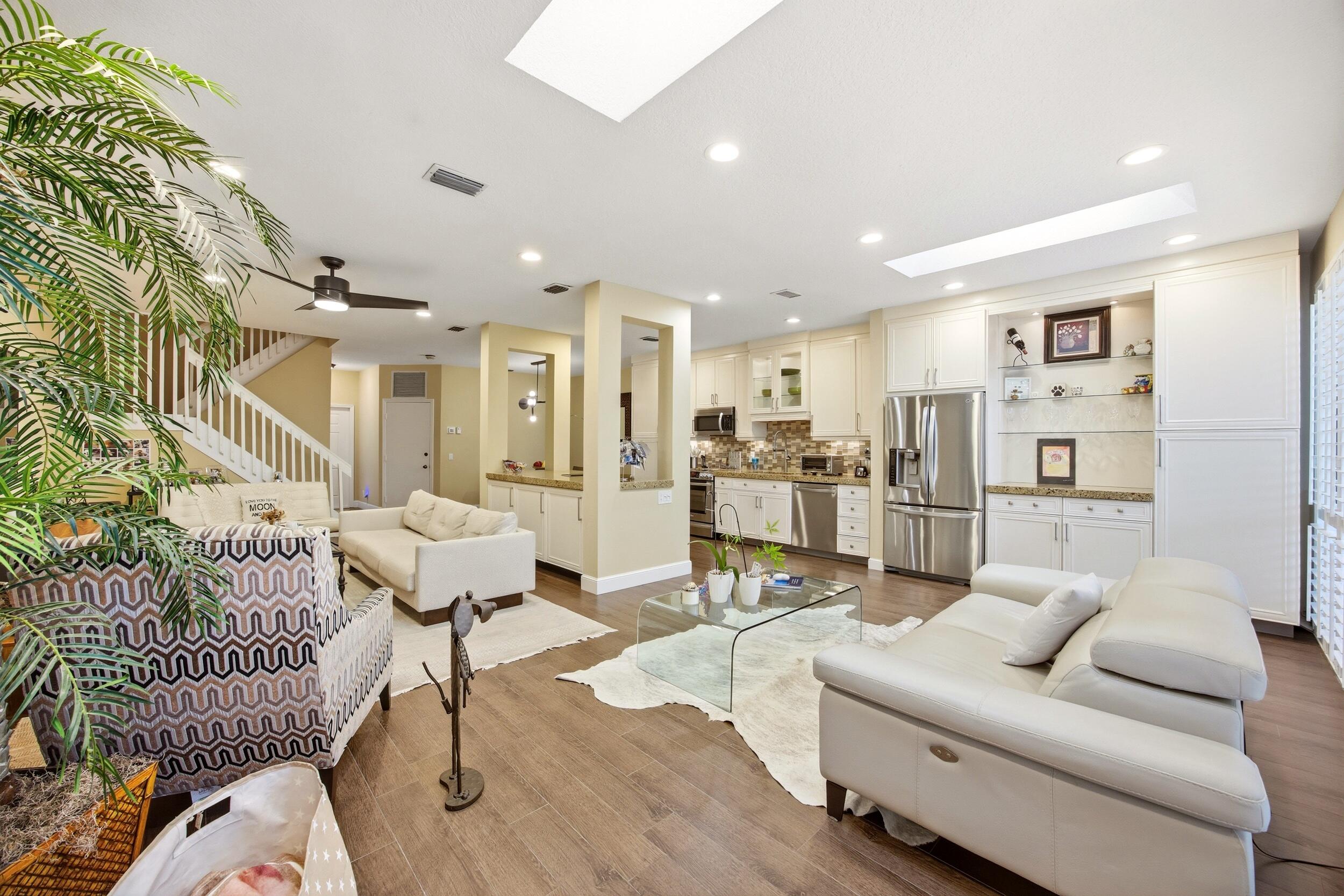 6738 Via Regina Property Photo 41