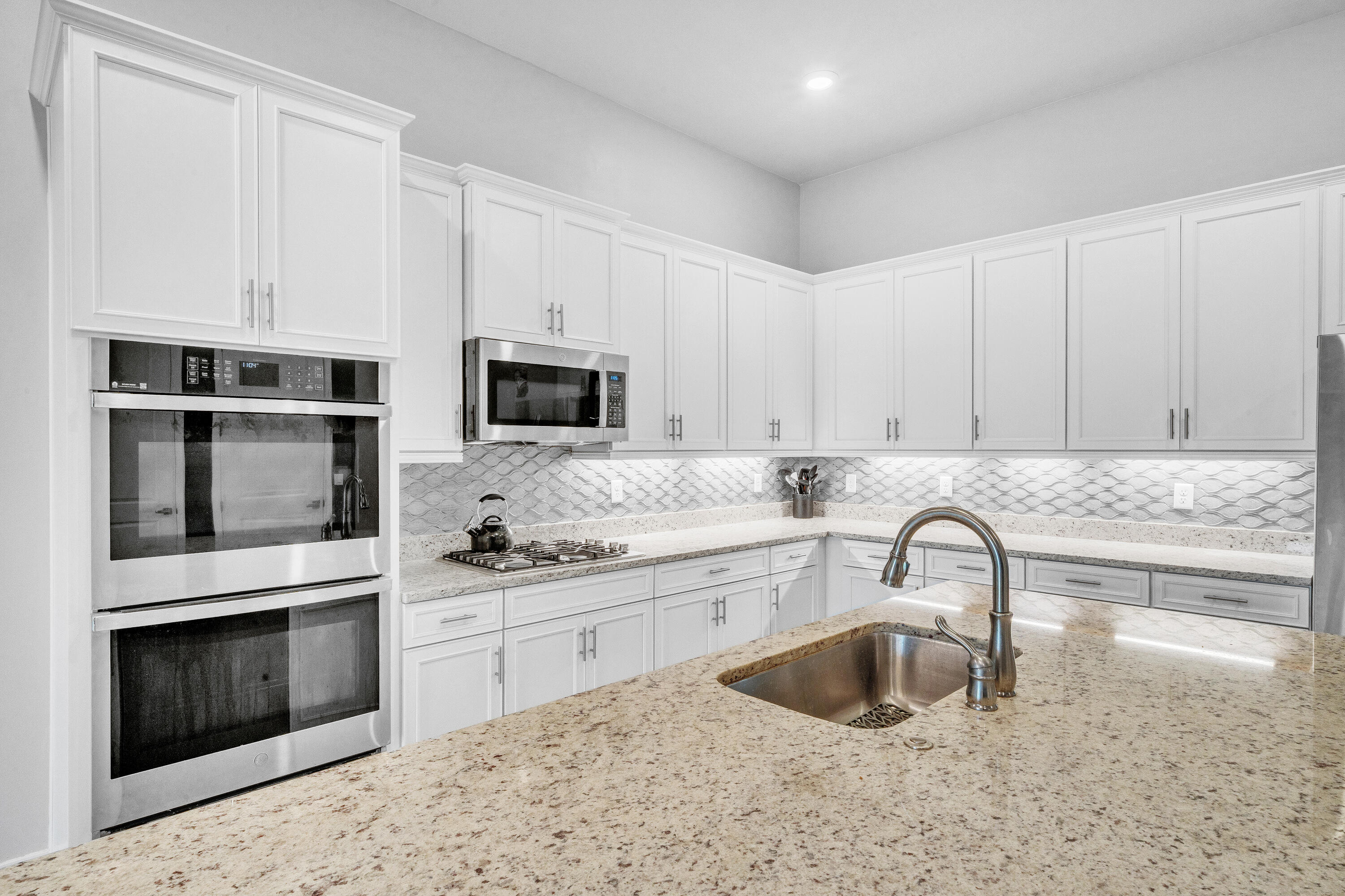 7524 N Blue Spring Drive Property Photo 10