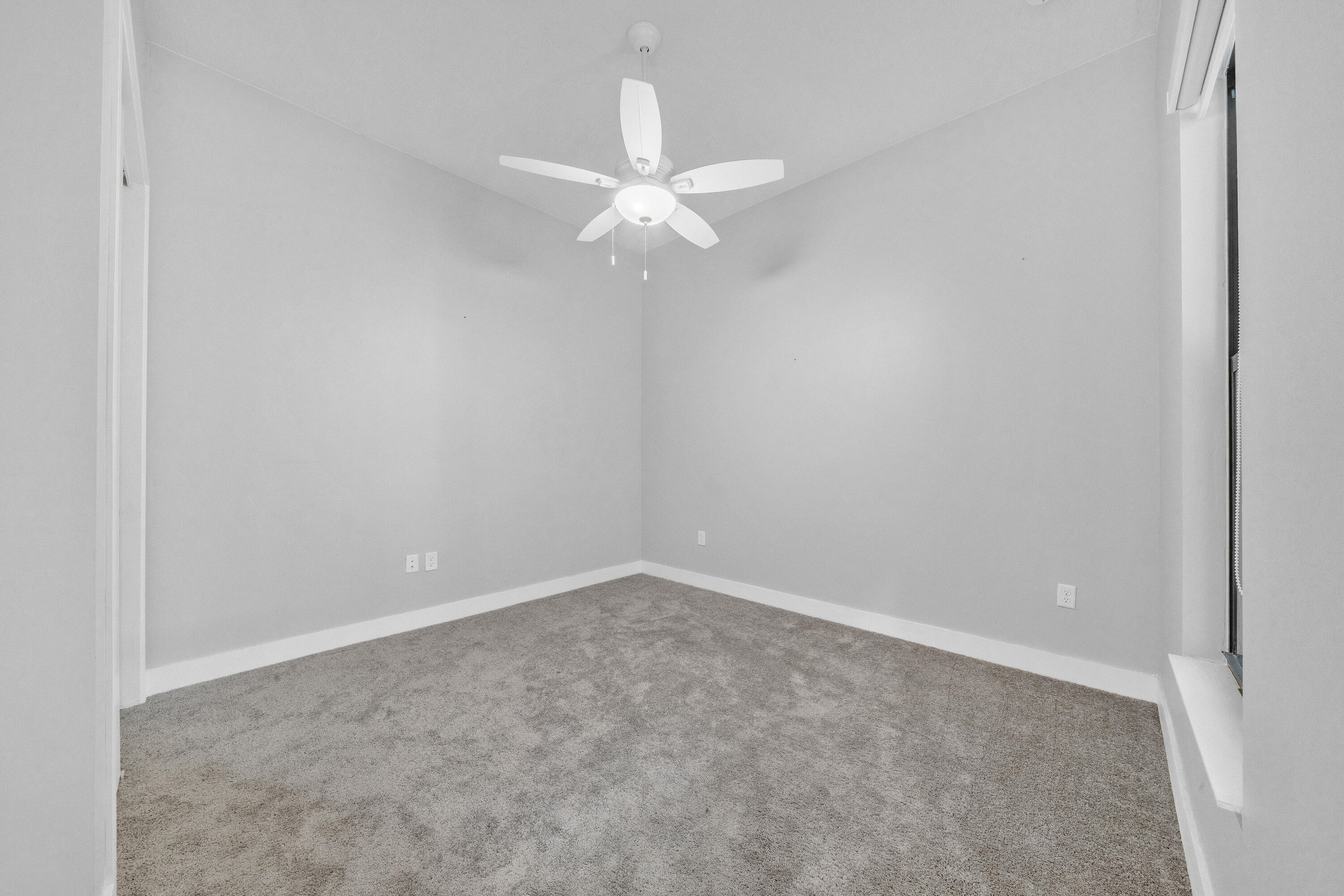 7524 N Blue Spring Drive Property Photo 28