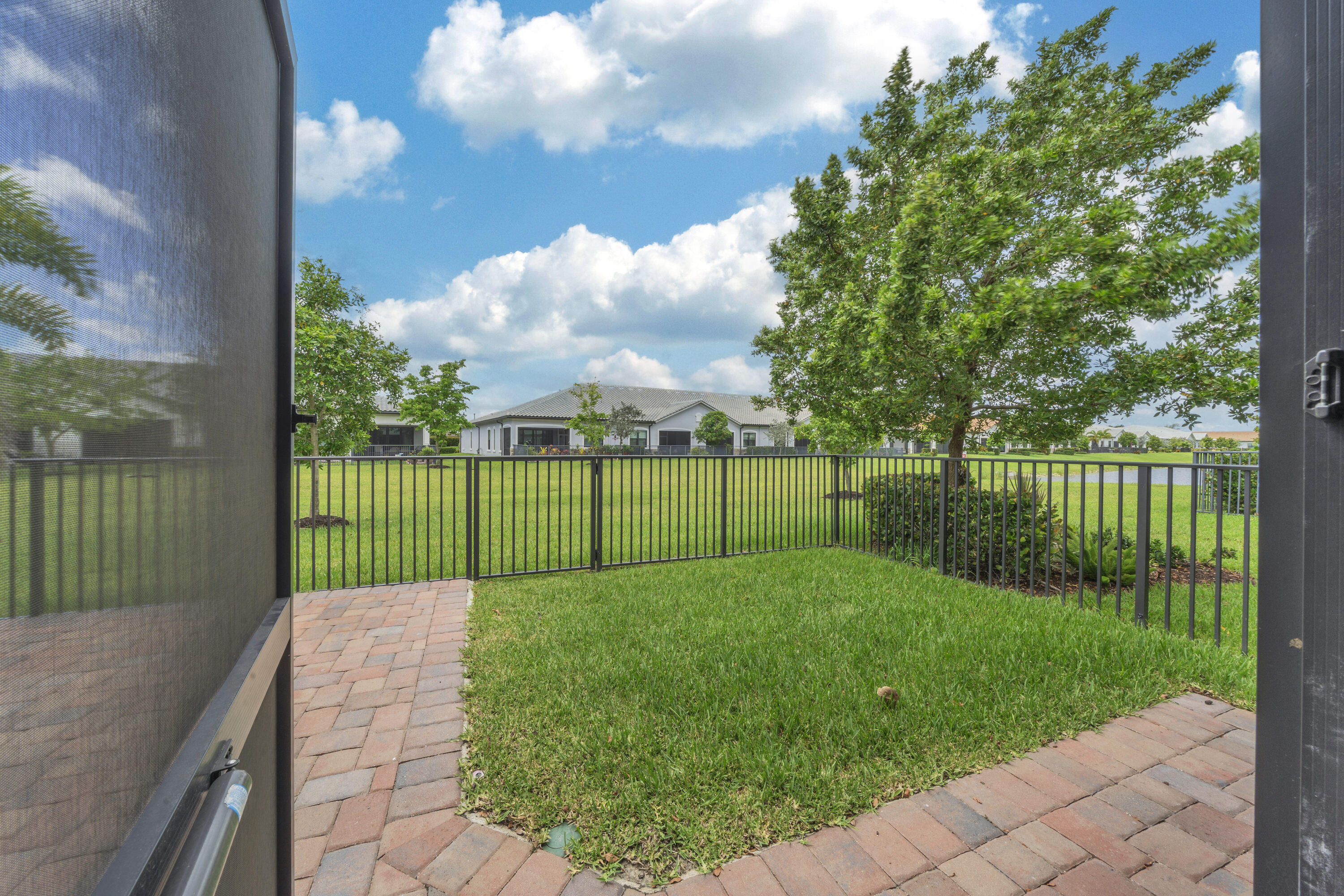 7524 N Blue Spring Drive Property Photo 40