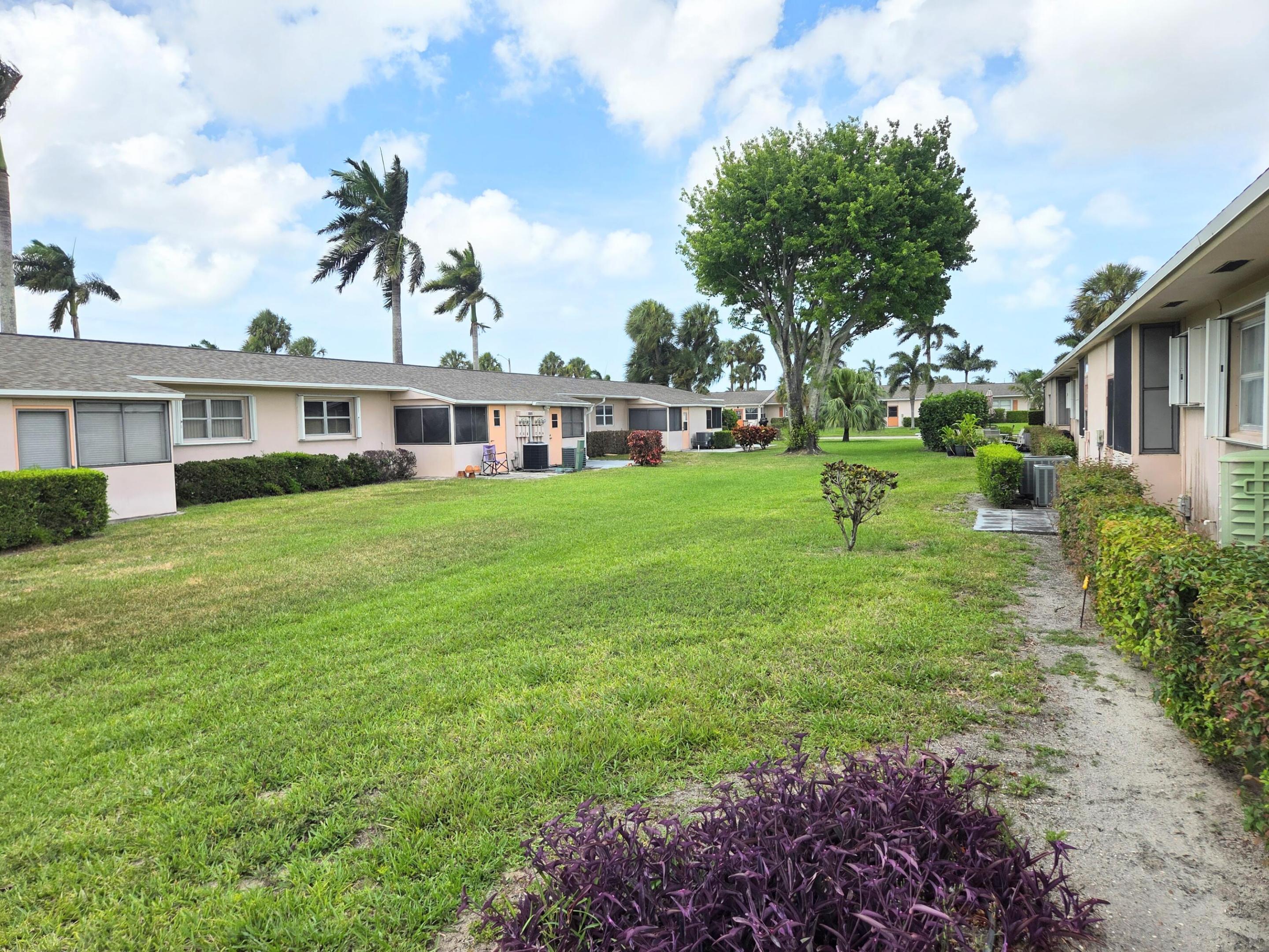 2703 Dudley Drive W Unit E Property Photo 13