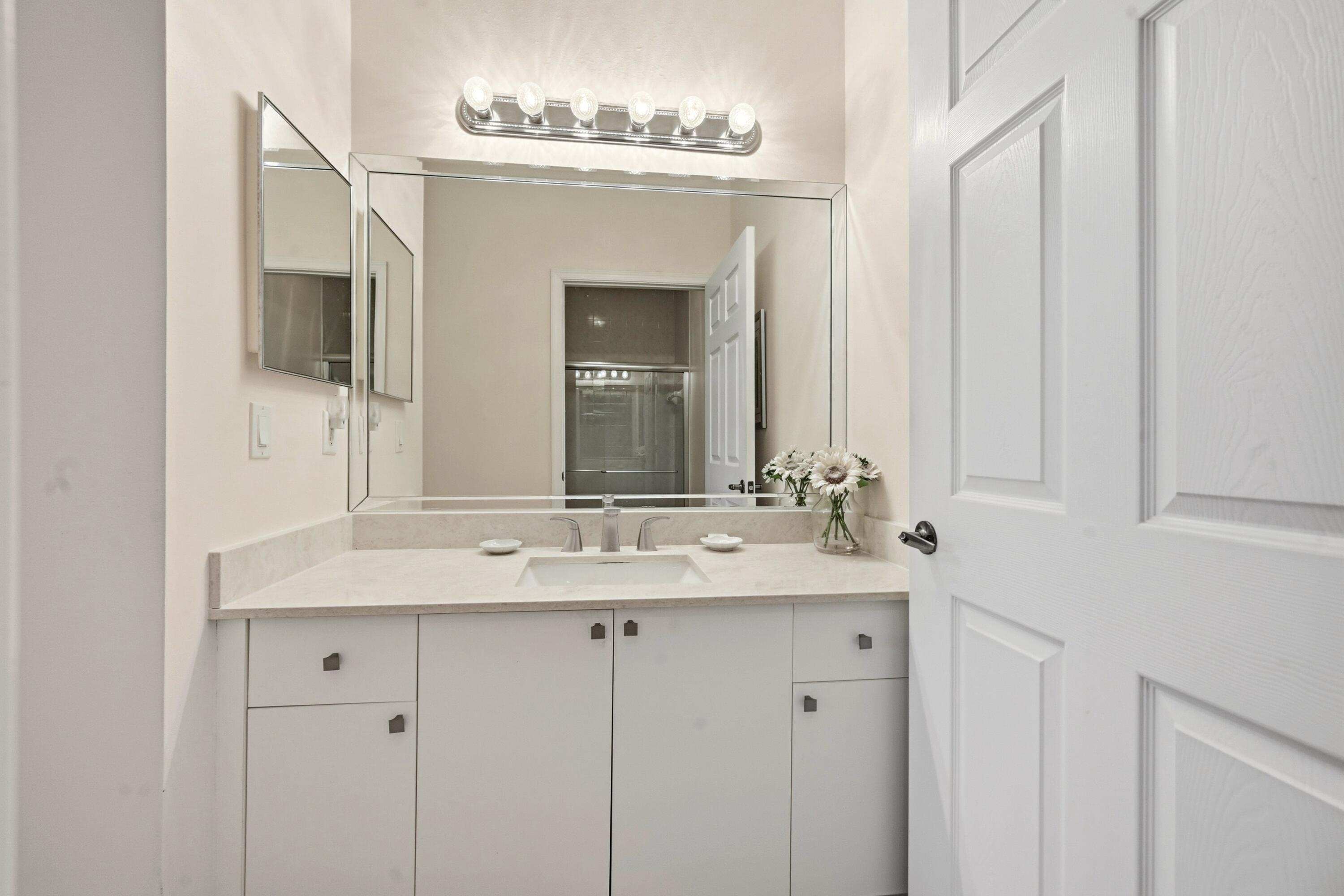 2340 Windjammer Way Property Photo 15