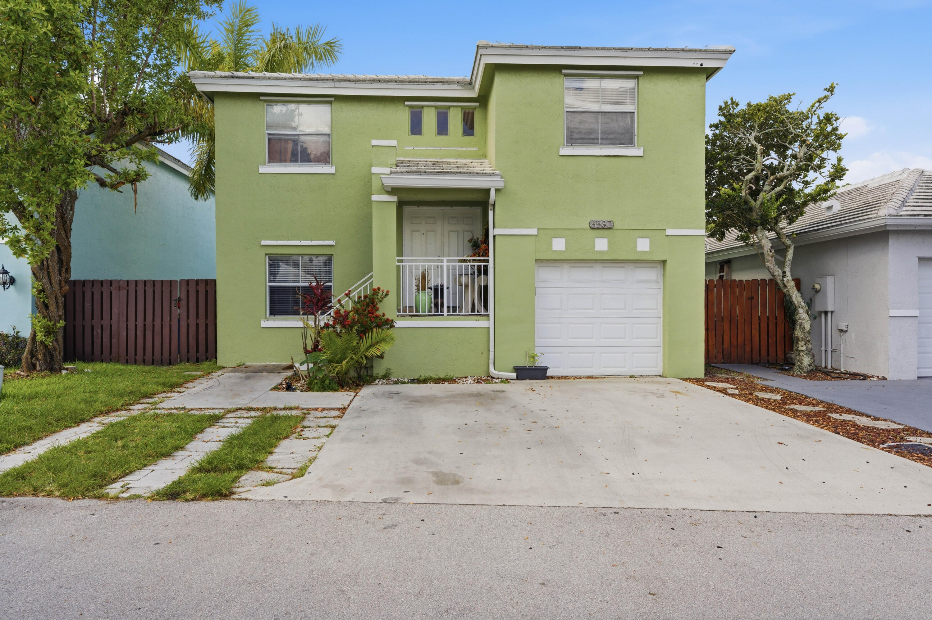 6582 Bayfront Drive Property Photo 1