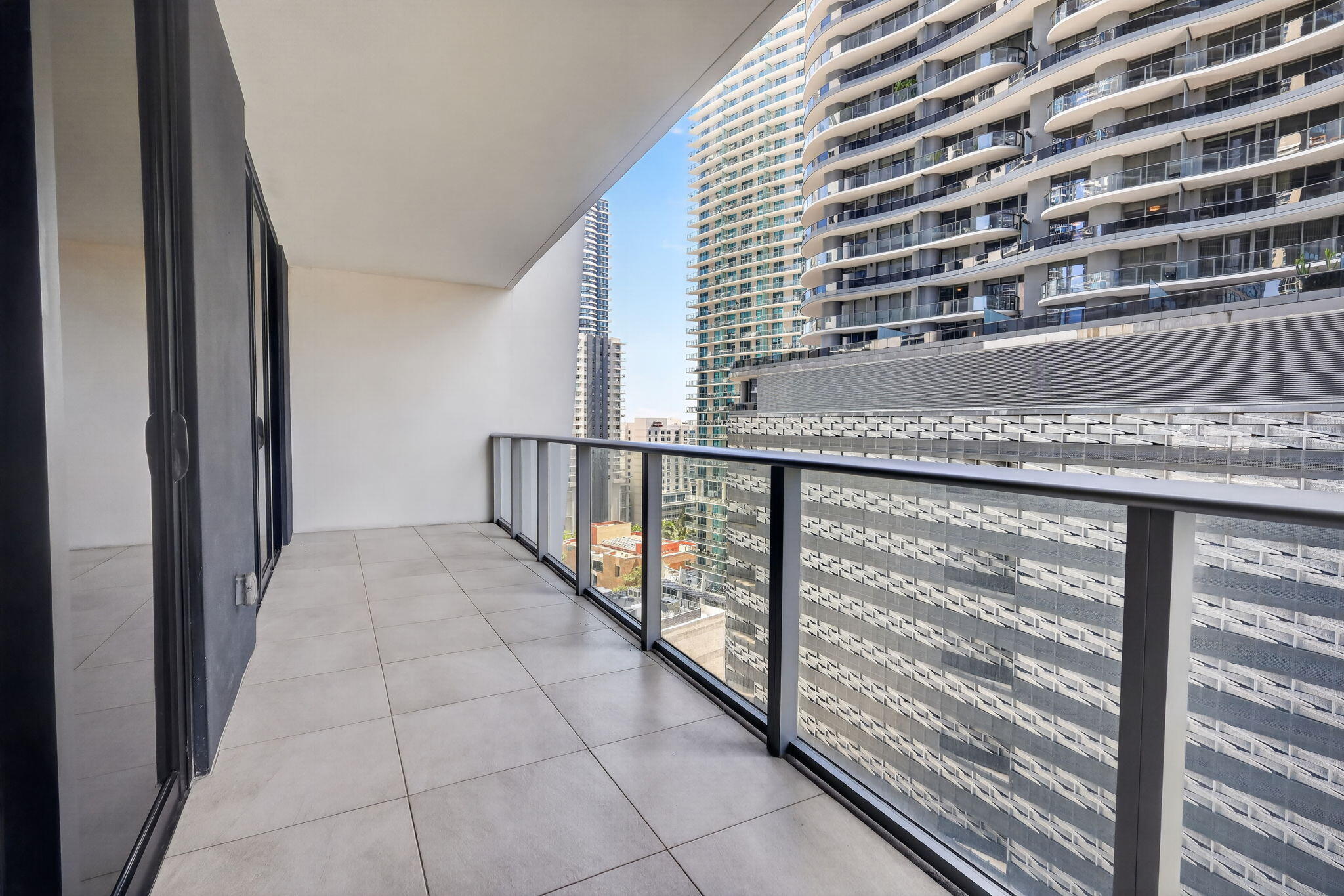 1010 Brickell Avenue 1607 Property Photo 33