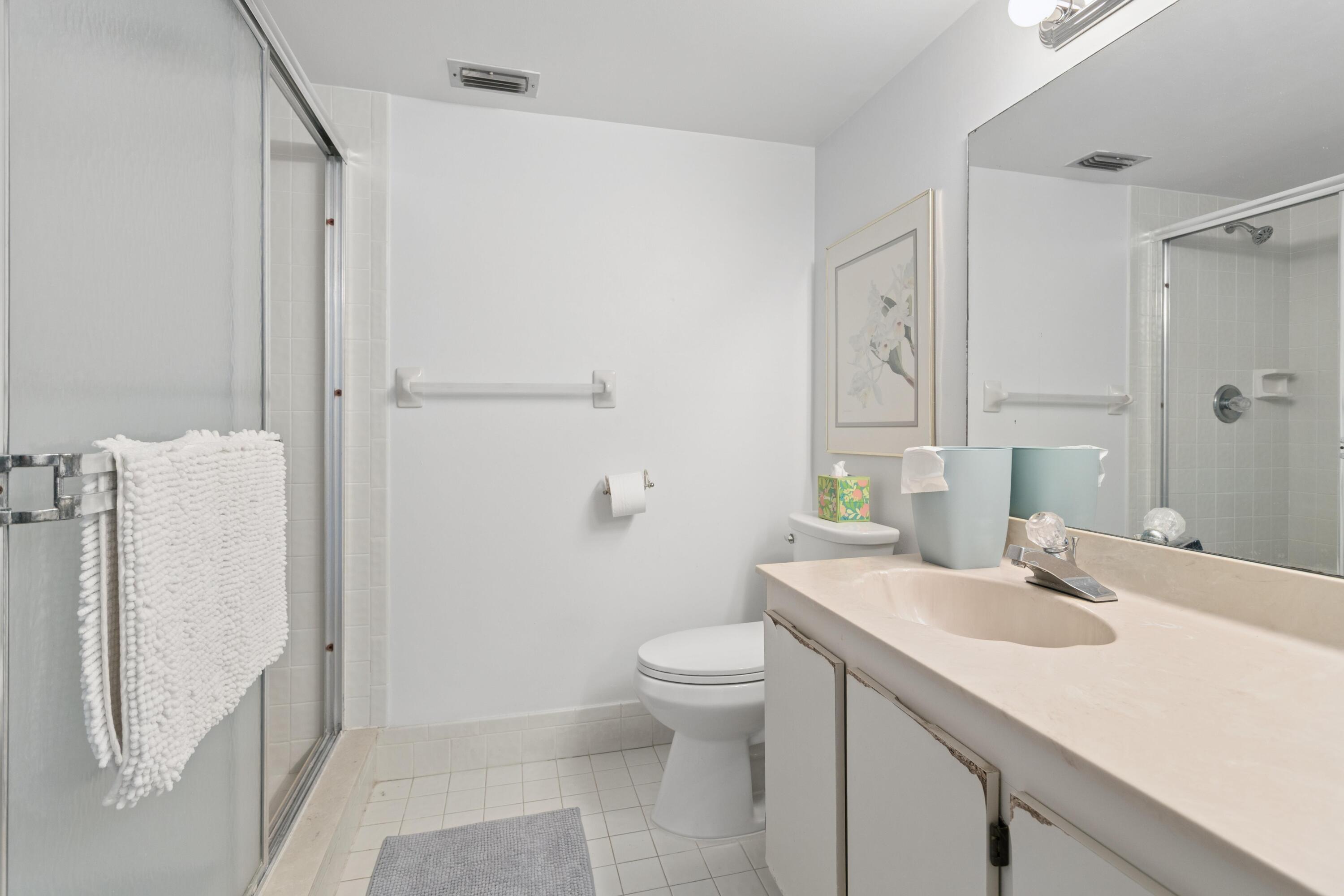 2751 Ne 15th Street 103 Property Photo 4