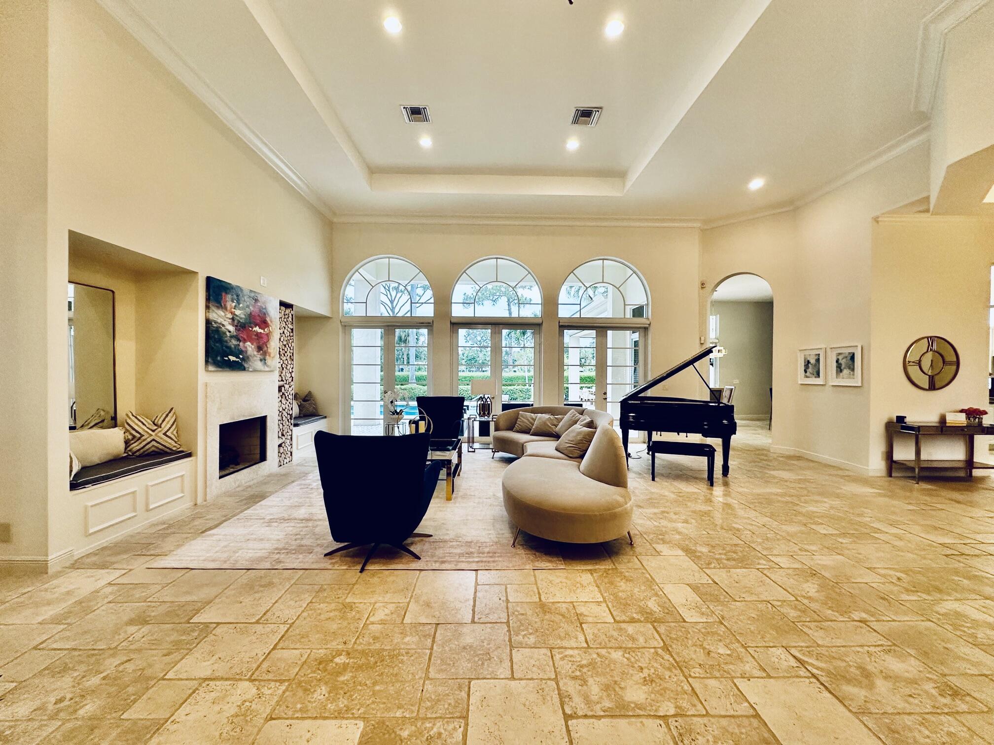 645 Atlantis Estates Way Property Photo 13