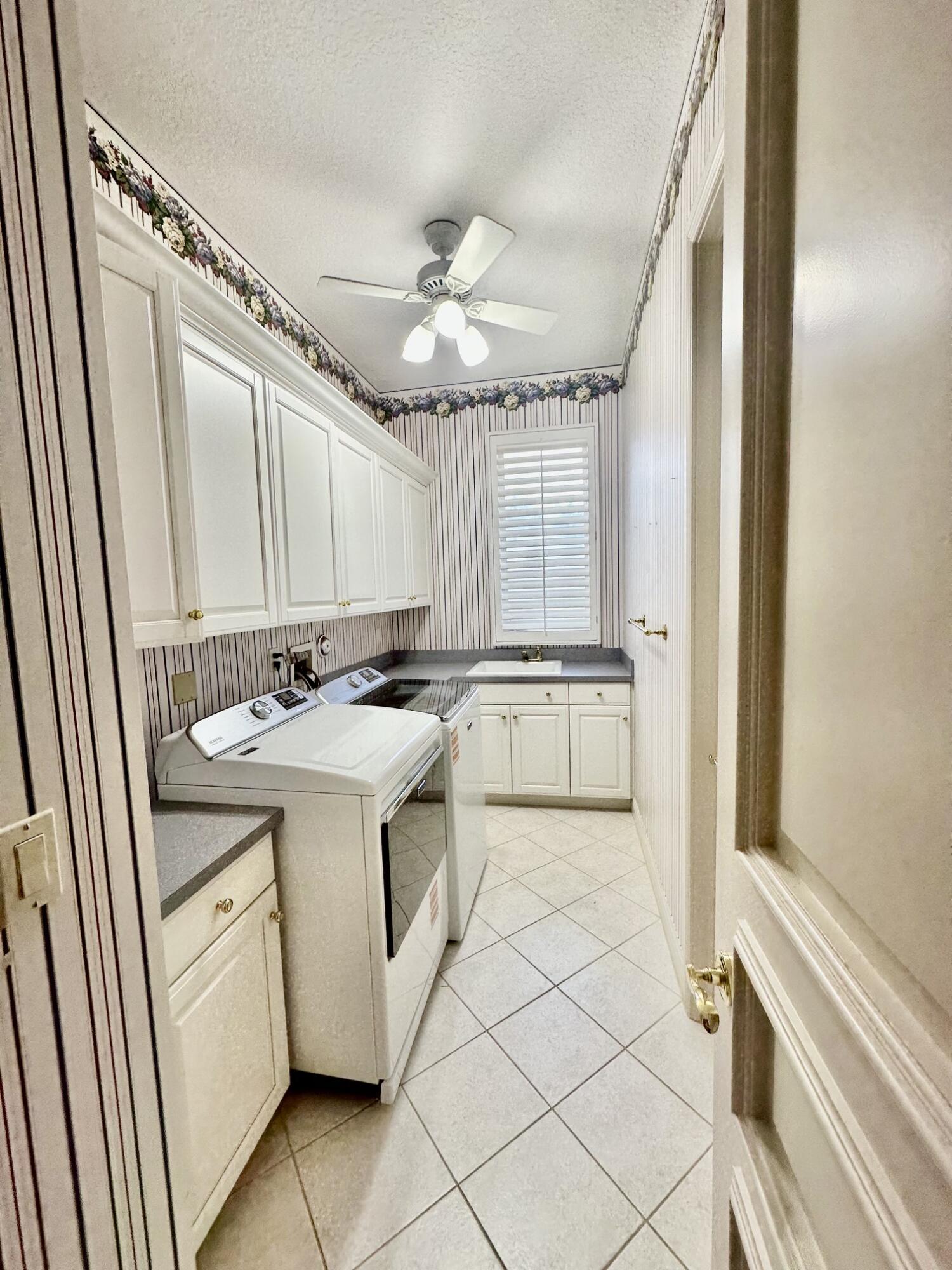 645 Atlantis Estates Way Property Photo 22