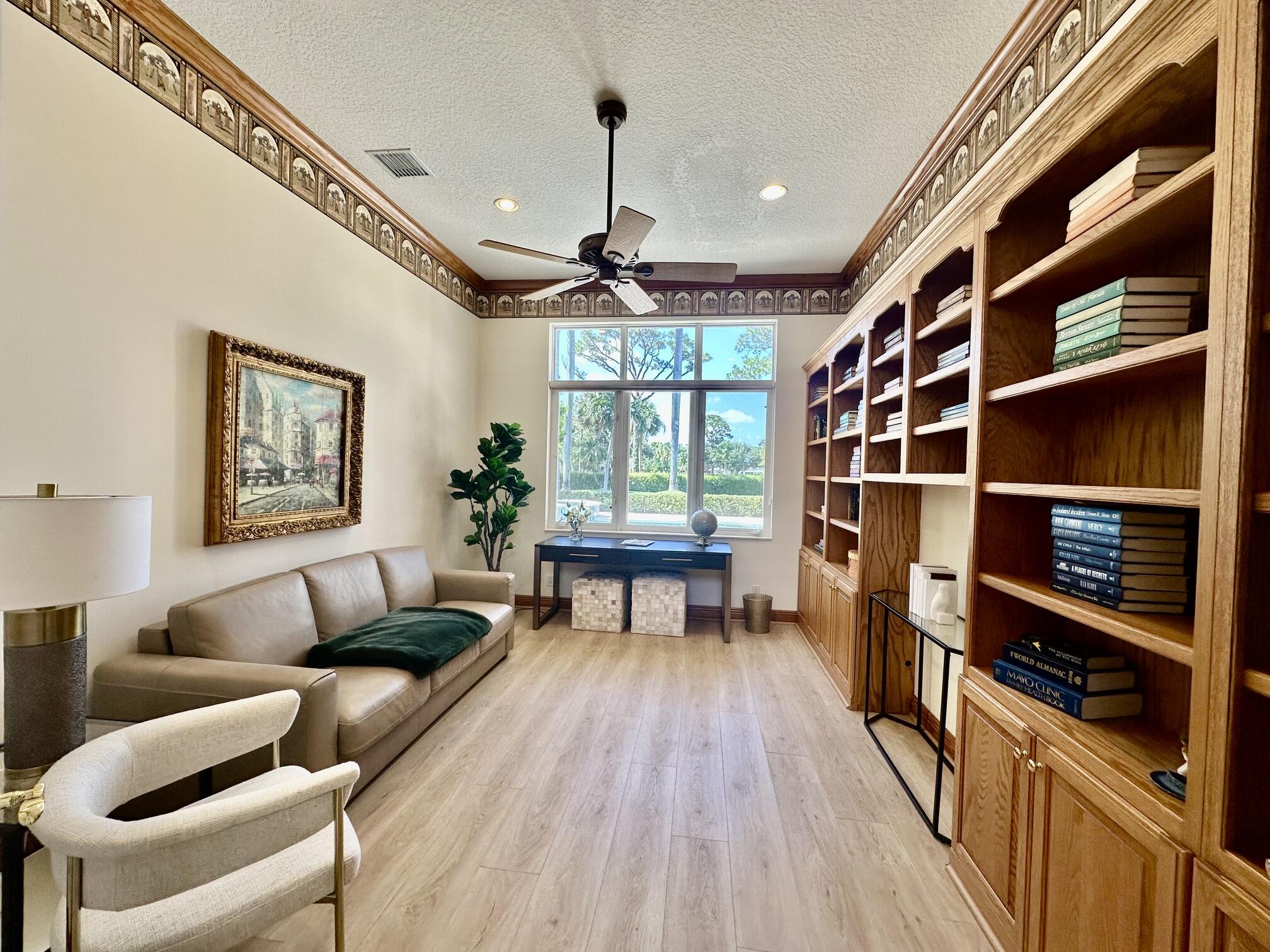 645 Atlantis Estates Way Property Photo 23