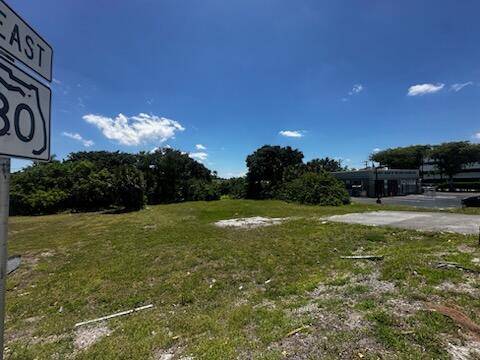 1430 Southern Boulevard Property Photo 1