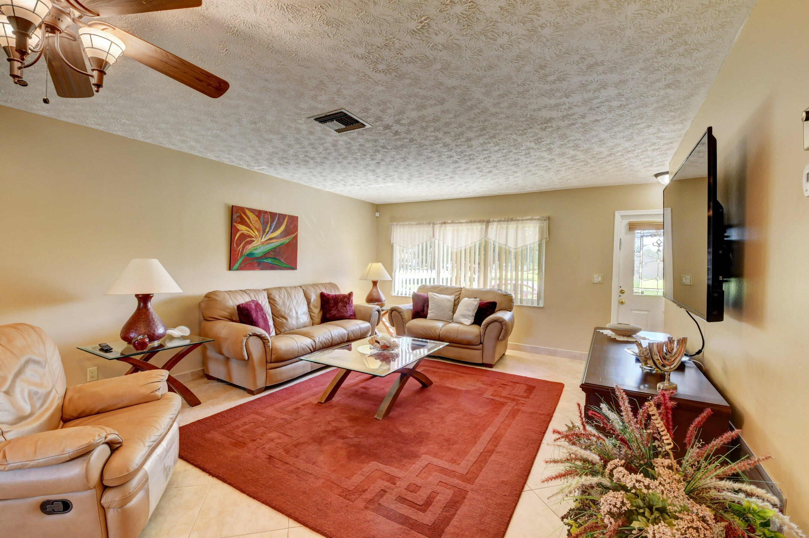 14425 Amapola Way Property Photo 7
