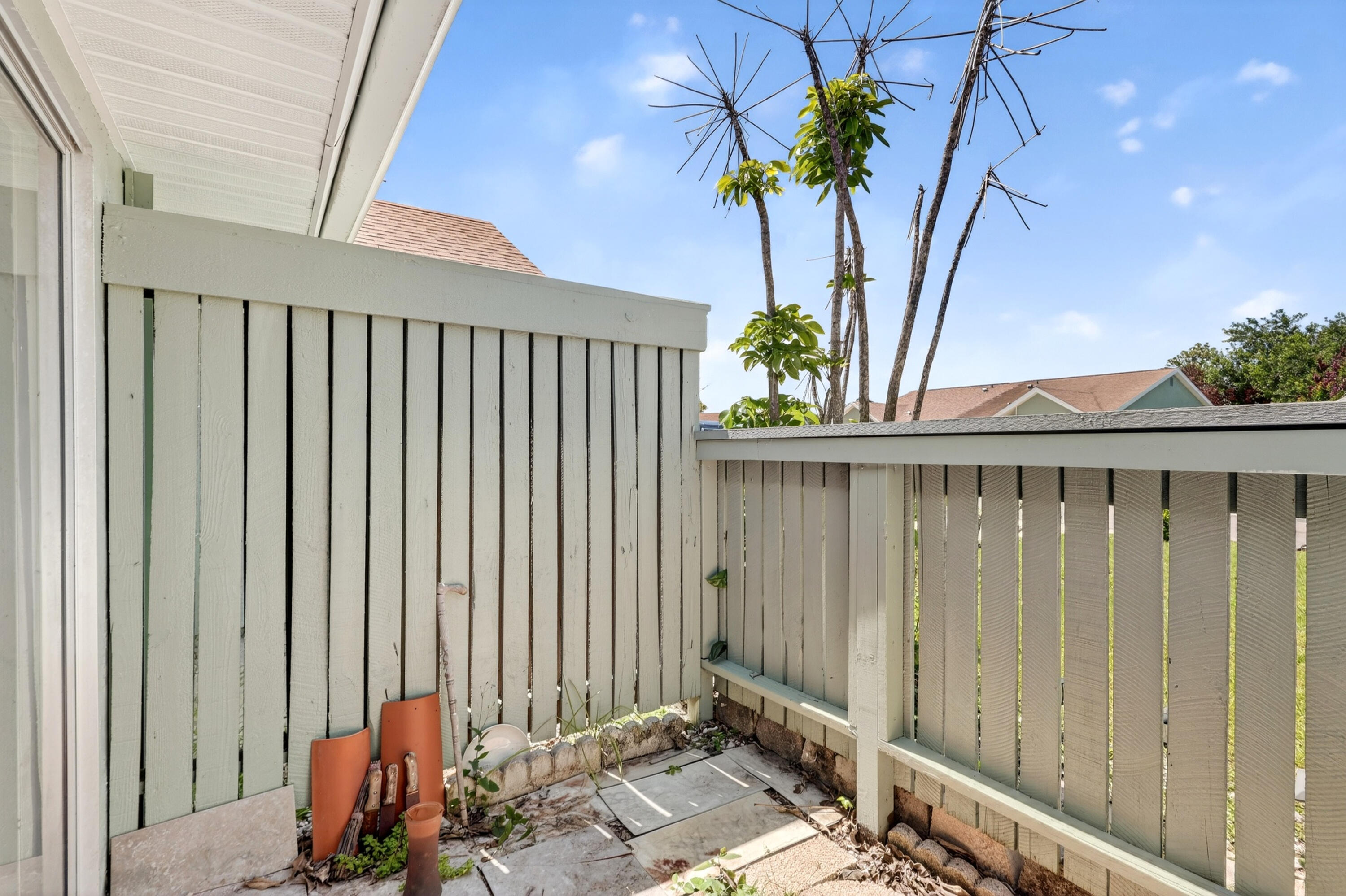 1434 Se Larkwood Circle Property Photo 33