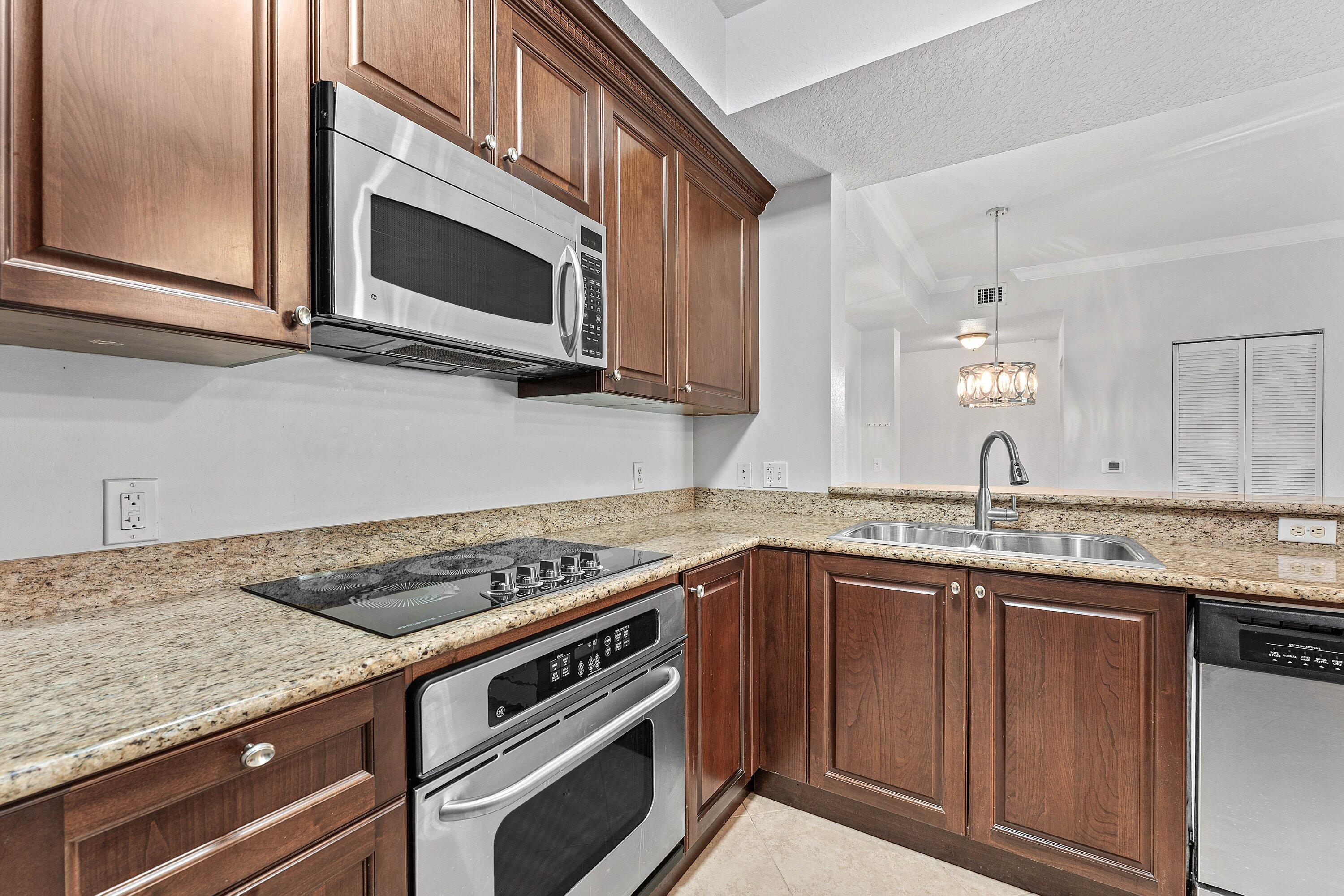 3308 Renaissance Way Property Photo 10