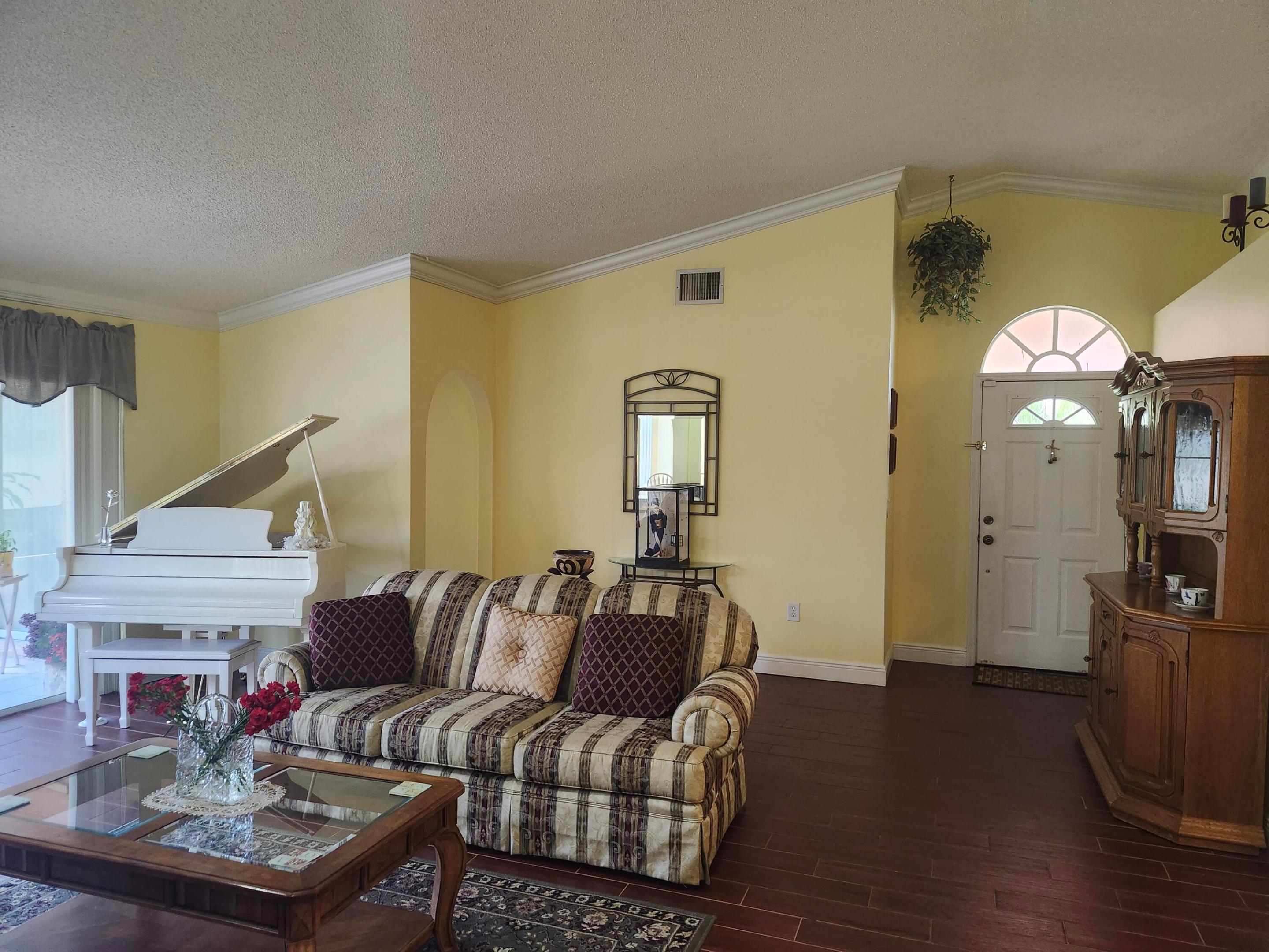 120 Nw 189th Avenue Property Photo 8