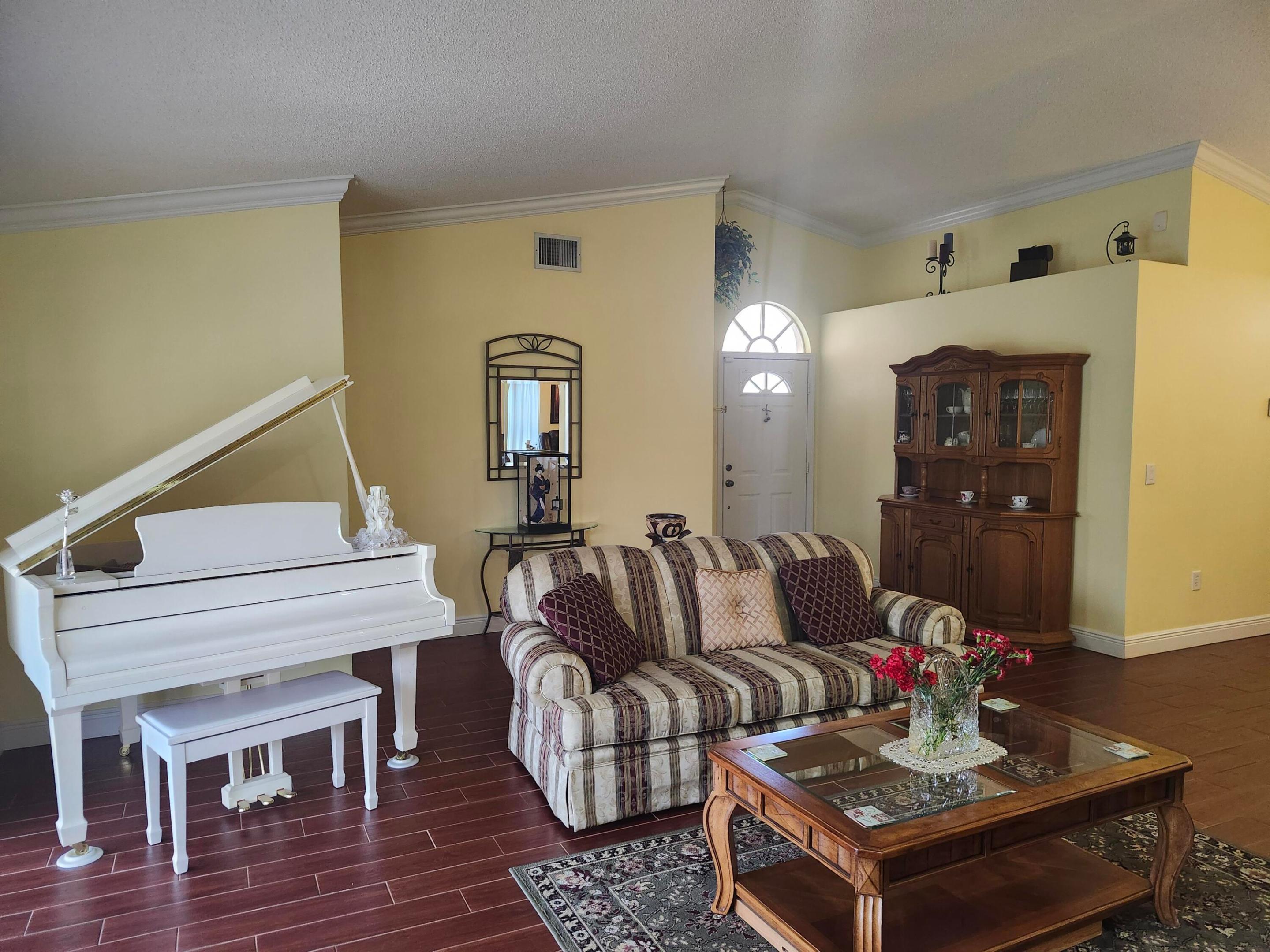 120 Nw 189th Avenue Property Photo 9
