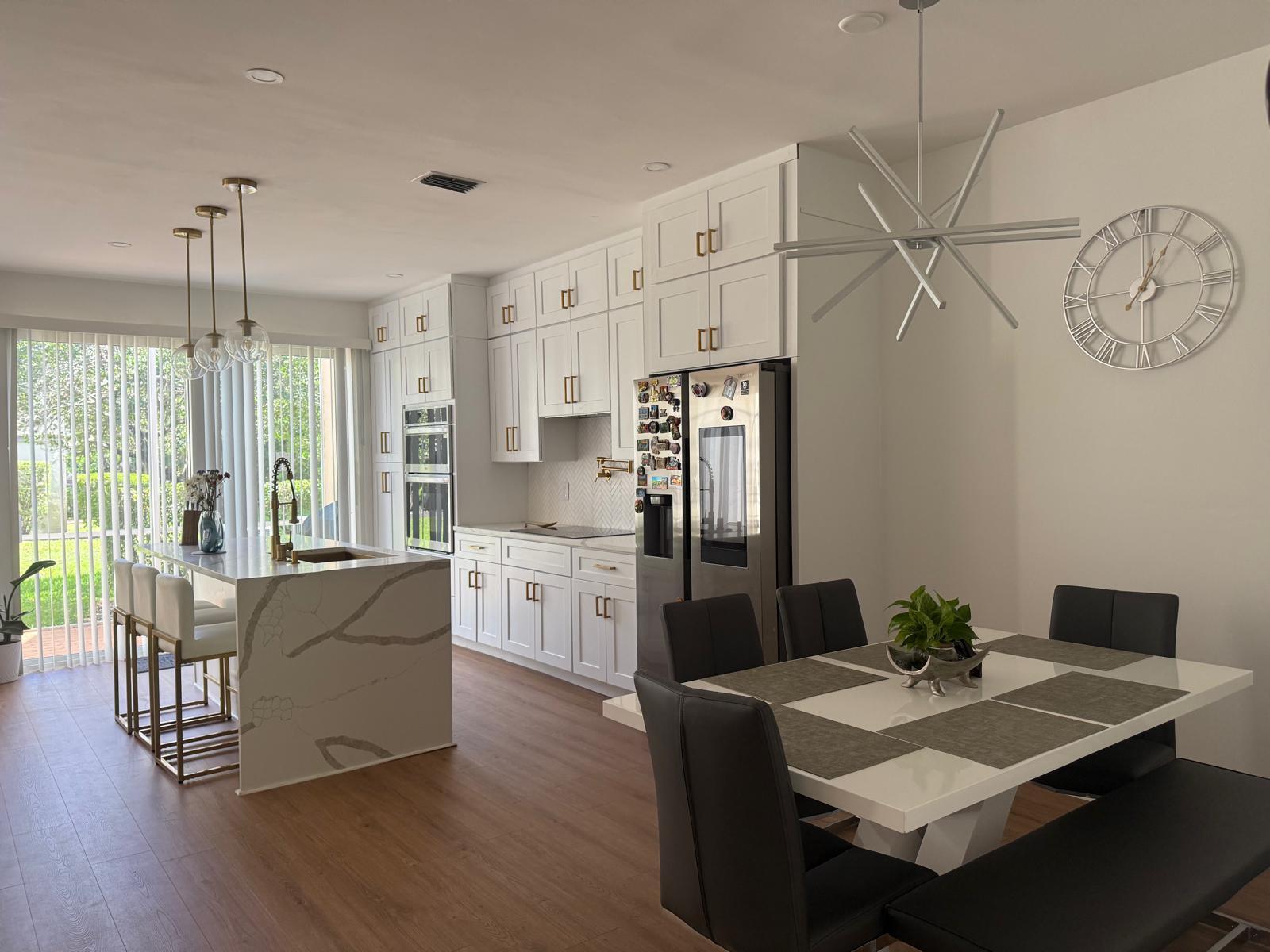 6772 Via Regina Property Photo 3