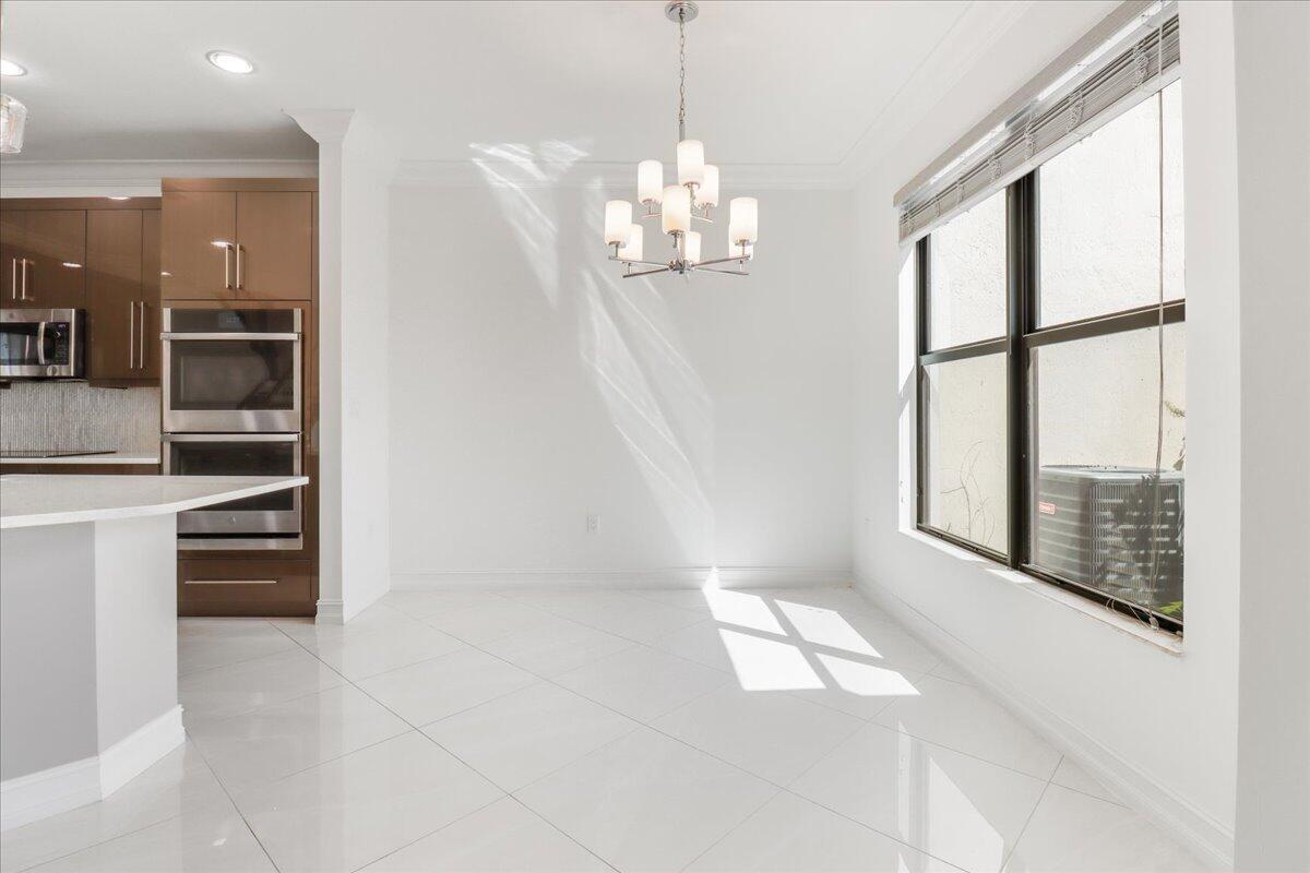 10098 Akenside Drive Property Photo 10