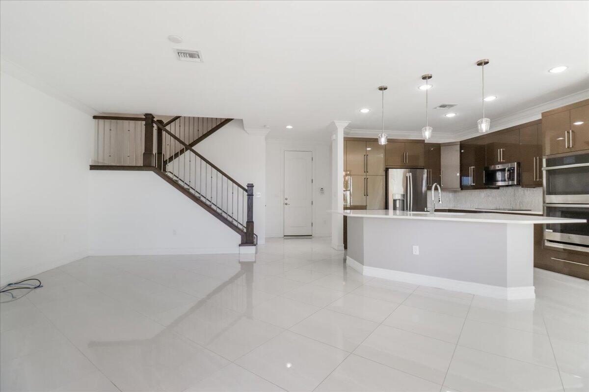 10098 Akenside Drive Property Photo 22