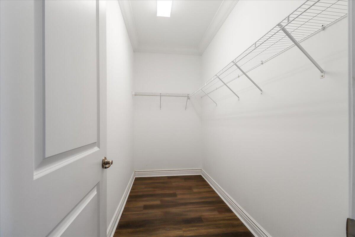 10098 Akenside Drive Property Photo 39
