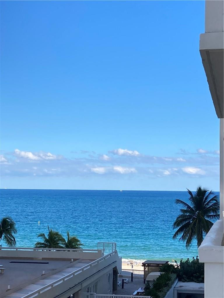 4010 N Galt Ocean Drive 414 Property Photo 3