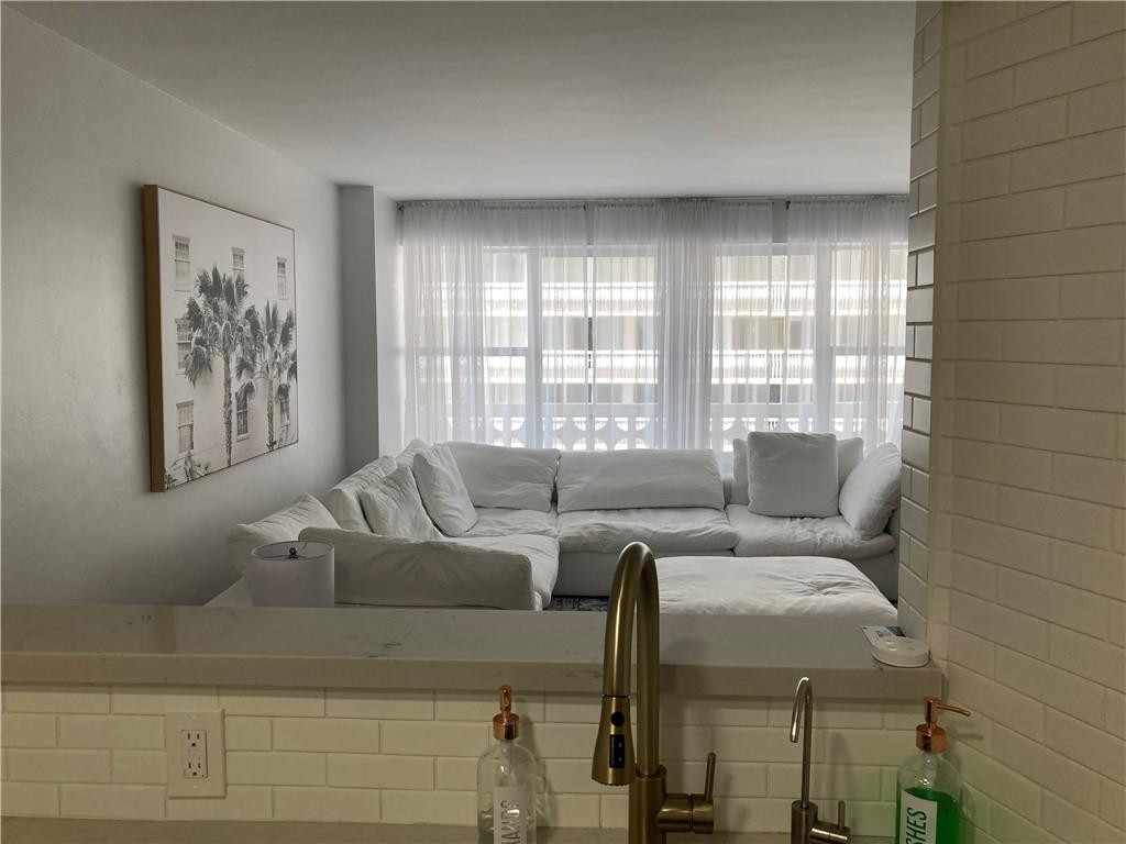 4010 N Galt Ocean Drive 414 Property Photo 10