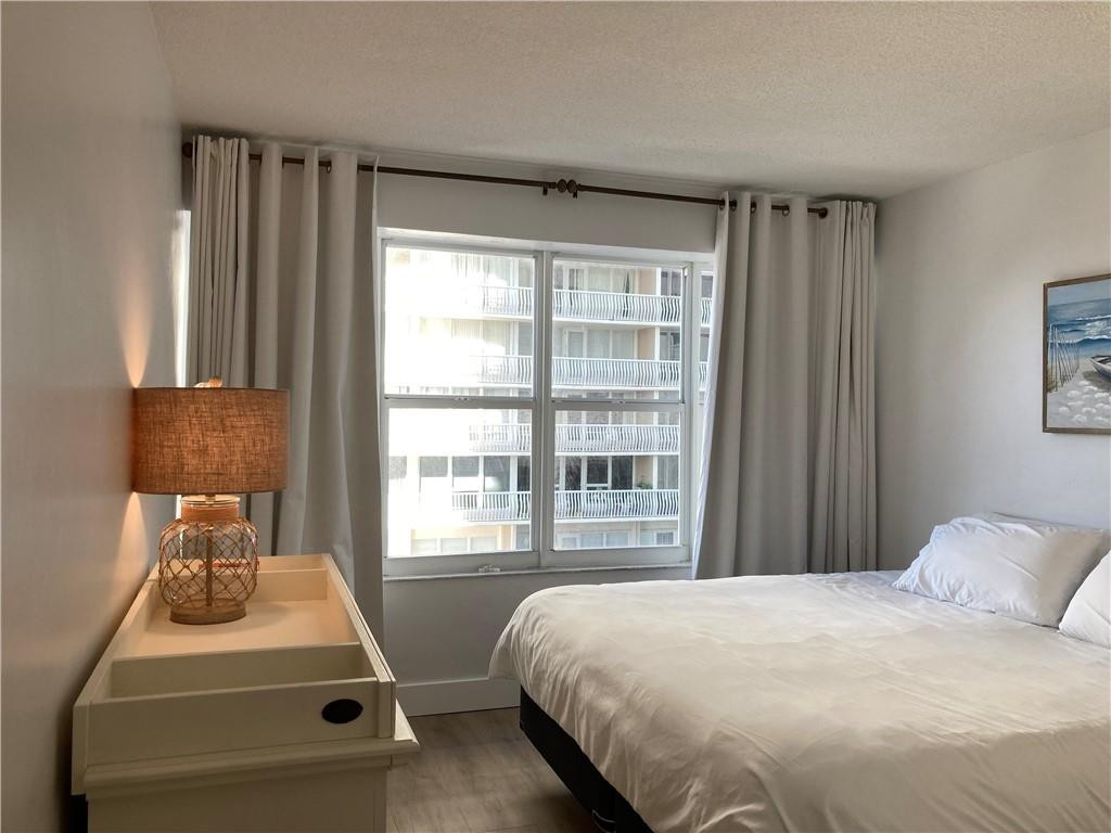 4010 N Galt Ocean Drive 414 Property Photo 16