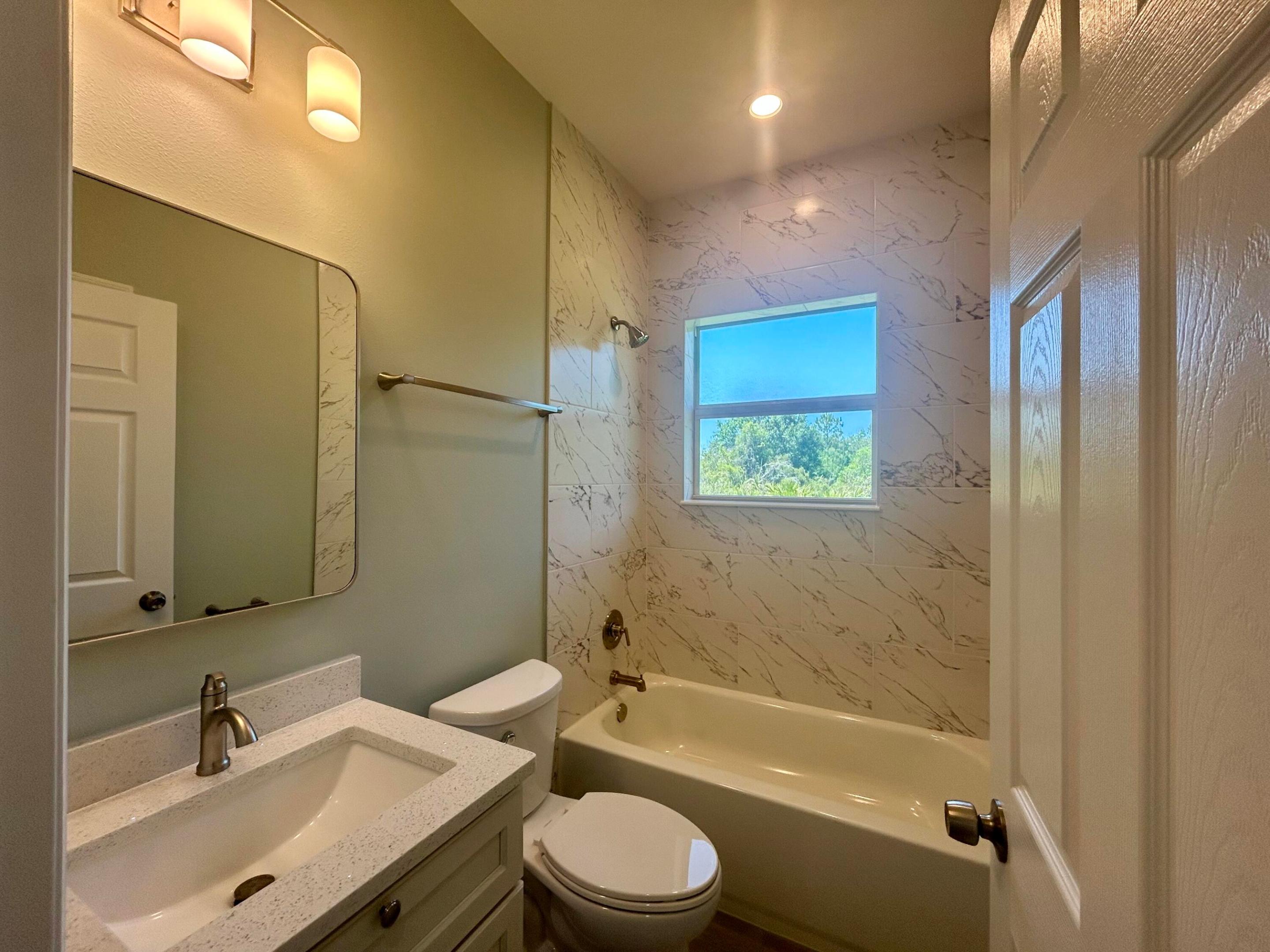 3935 Nw 18th Avenue Property Photo 9