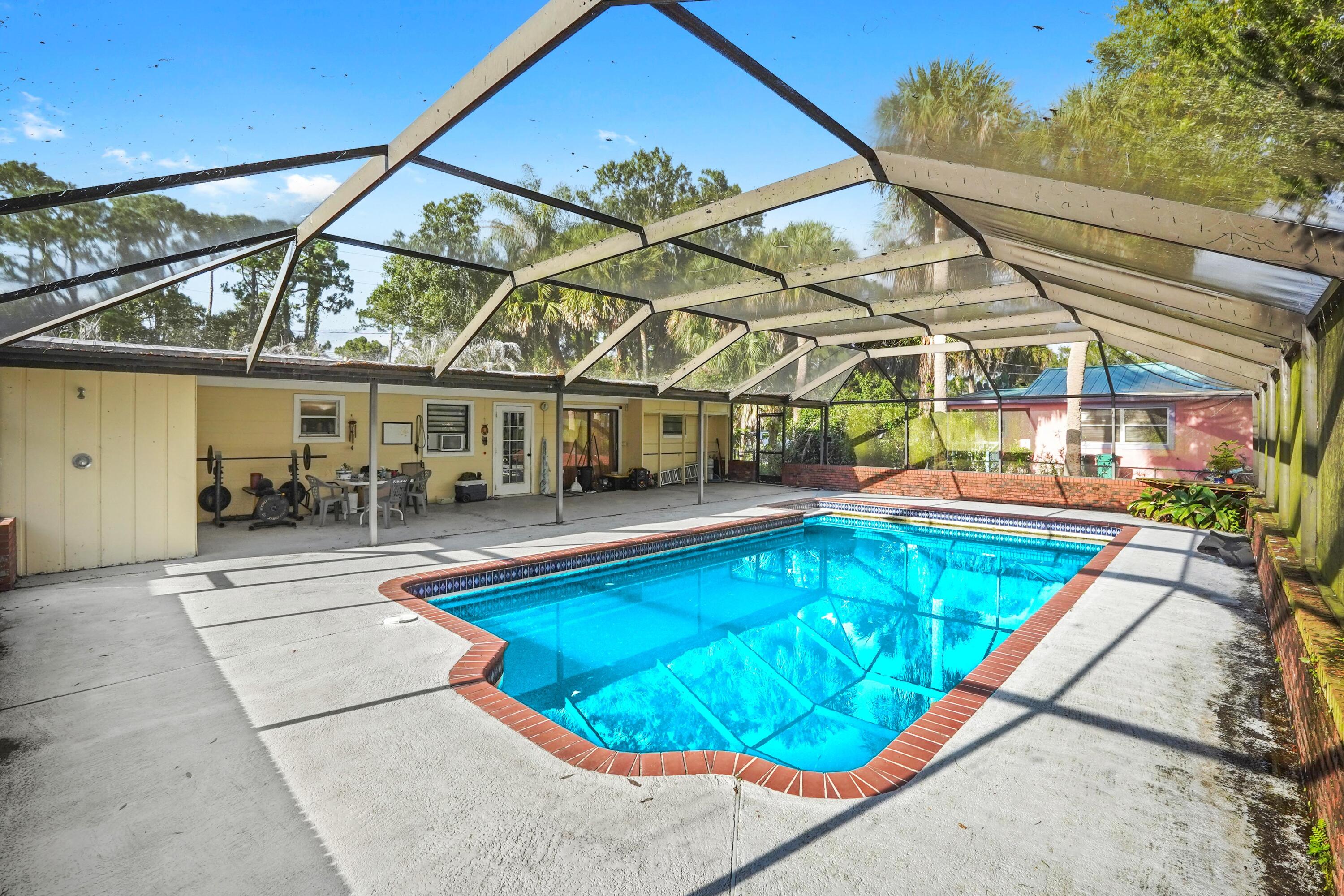 203 E Easy Street Property Photo 1