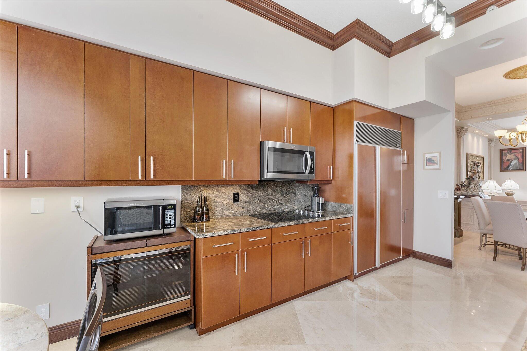 3200 N Ocean Boulevard 2903 Property Photo 12