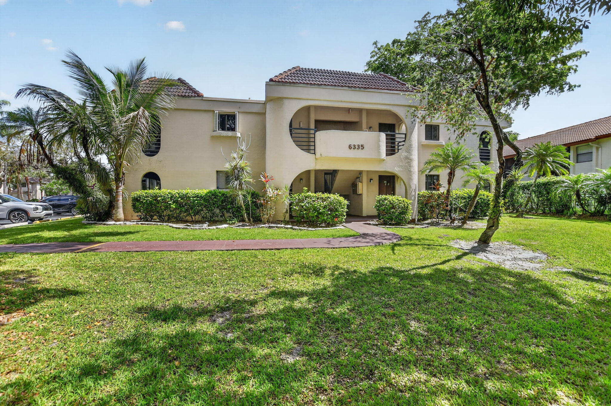 6335 Longboat Lane W E104 Property Photo 1