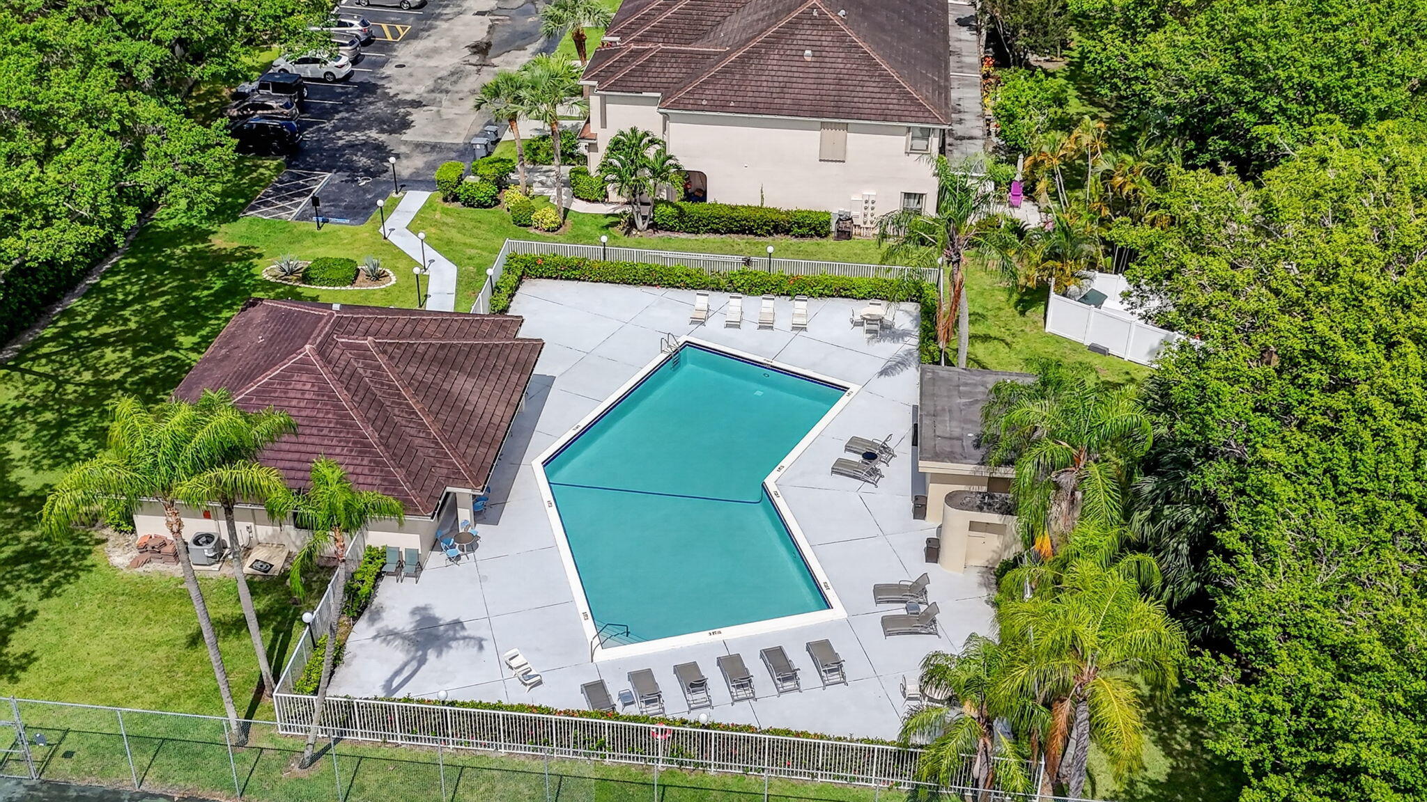 6335 Longboat Lane W E104 Property Photo 40