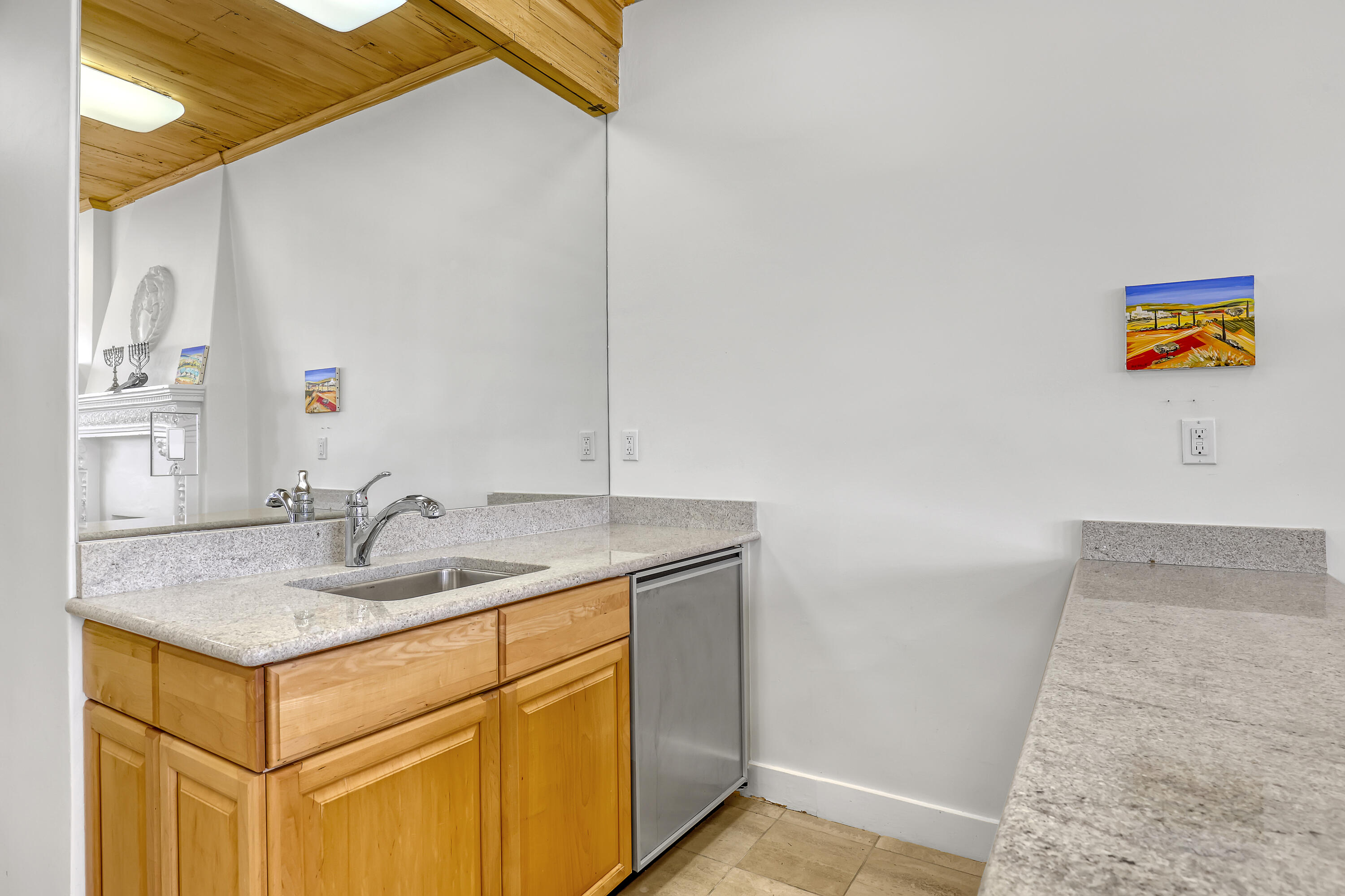 235 Sunrise Avenue Property Photo 8