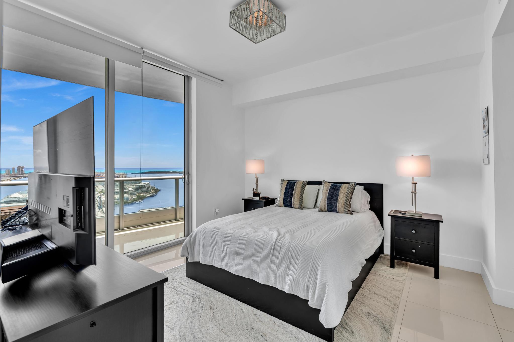 900 Biscayne Boulevard 4703 Property Photo 4