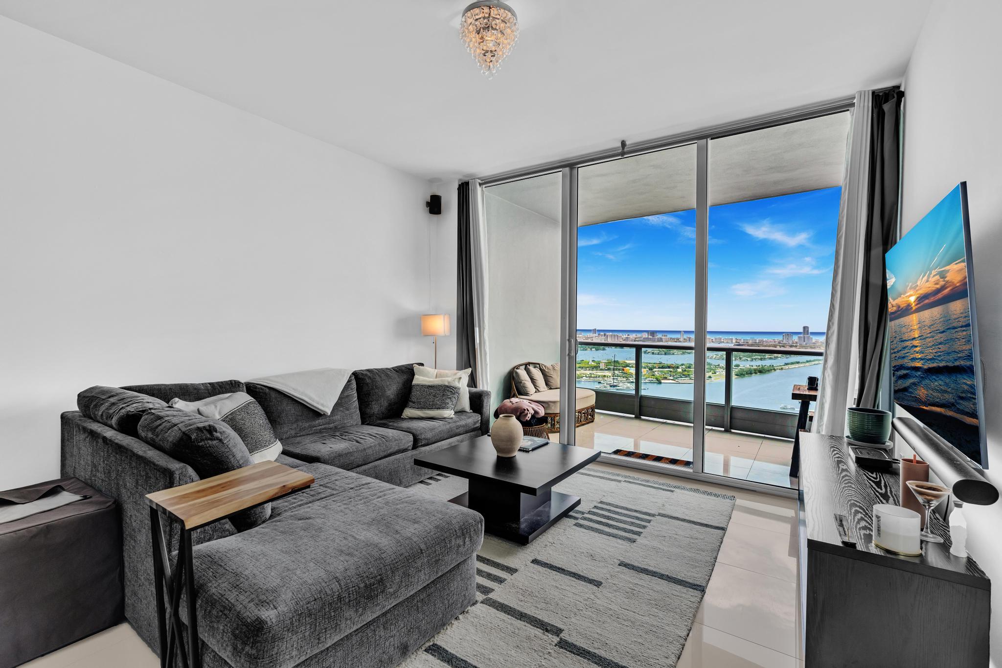 900 Biscayne Boulevard 4703 Property Photo 15