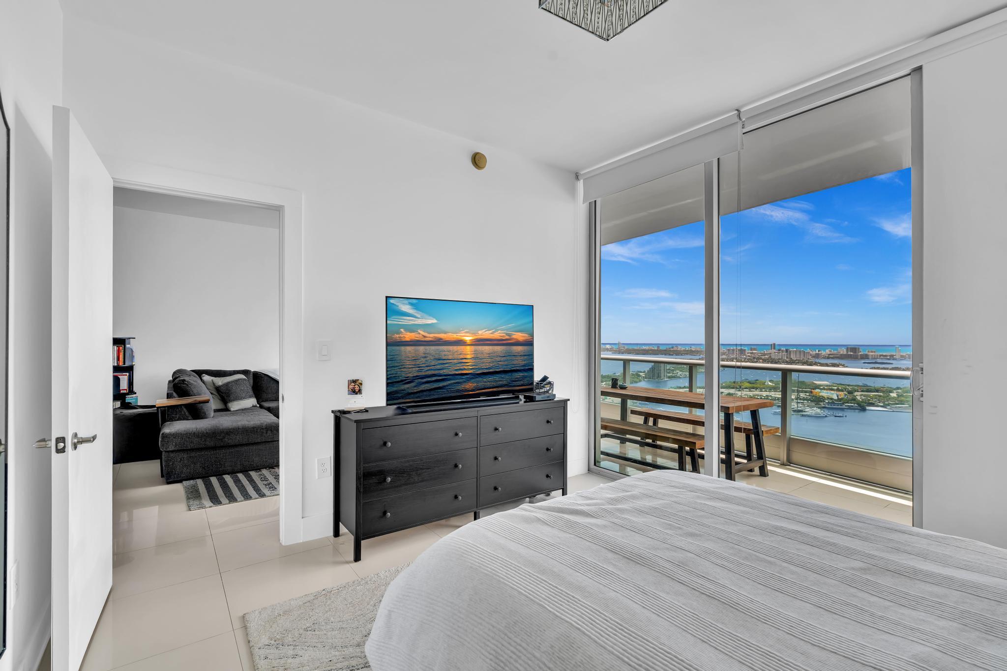 900 Biscayne Boulevard 4703 Property Photo 18