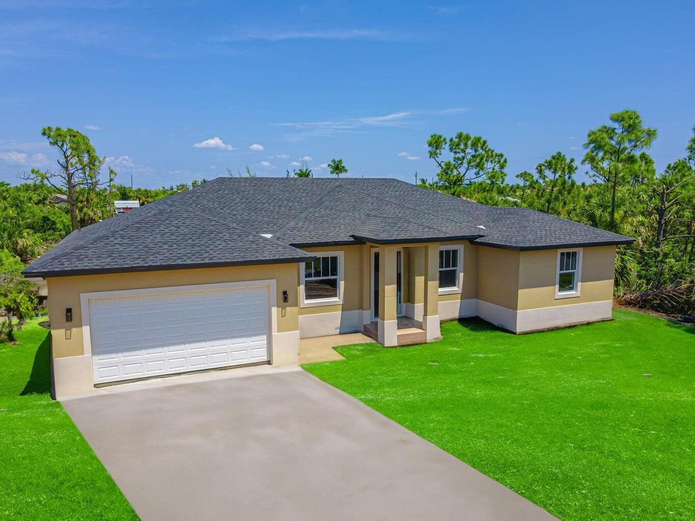 15261 Brainbridge Circle Property Photo 1