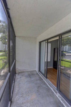 1010 Green Pine Boulevard E1 Property Photo 2