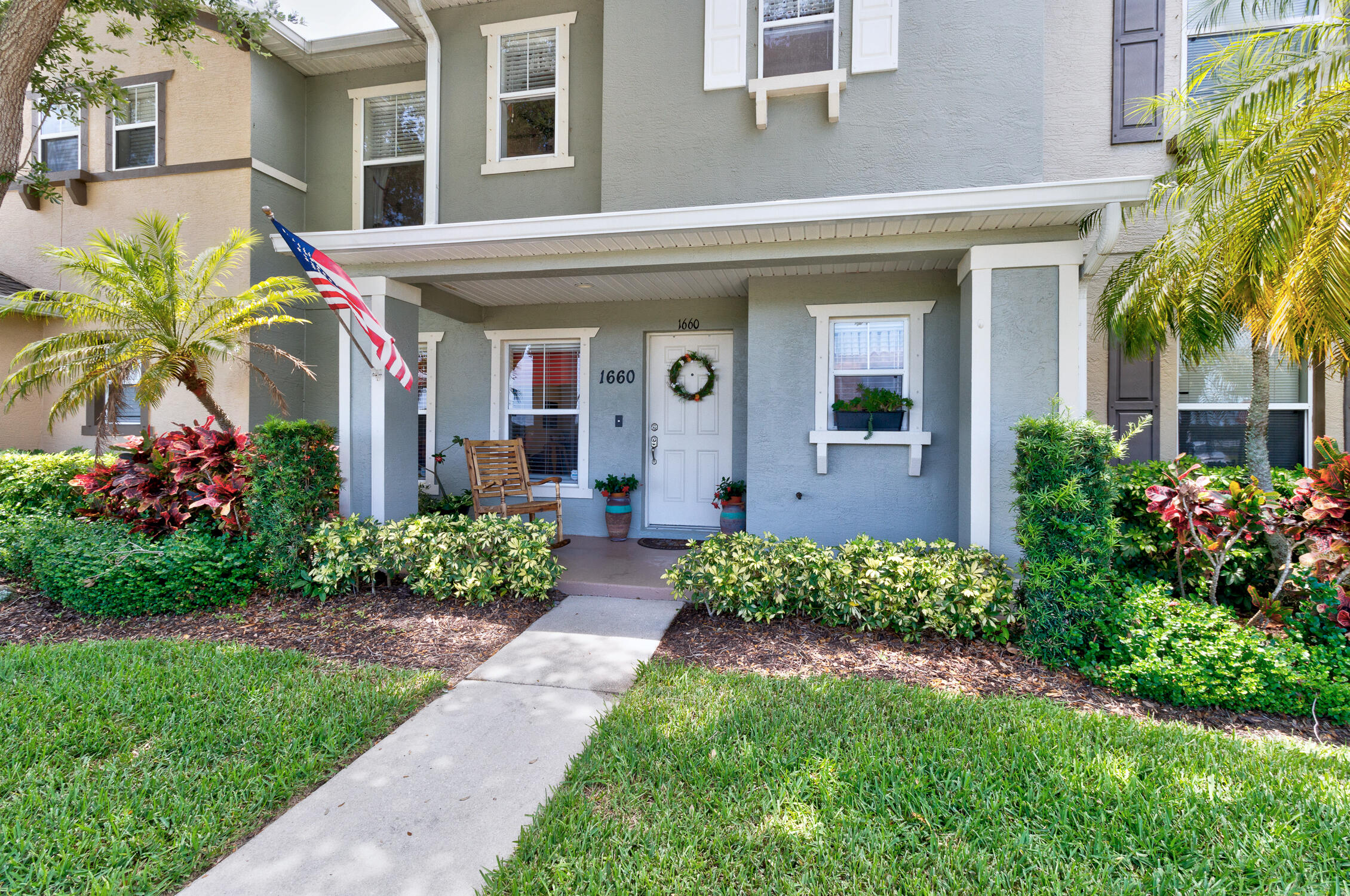 1660 Pointe W Way Property Photo 1