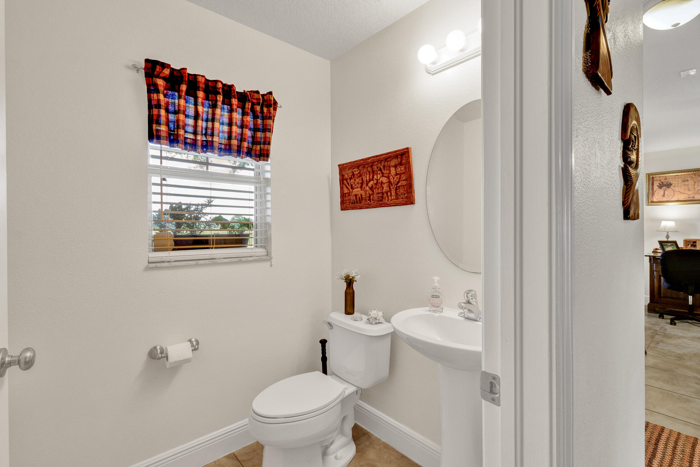 1660 Pointe W Way Property Photo 23