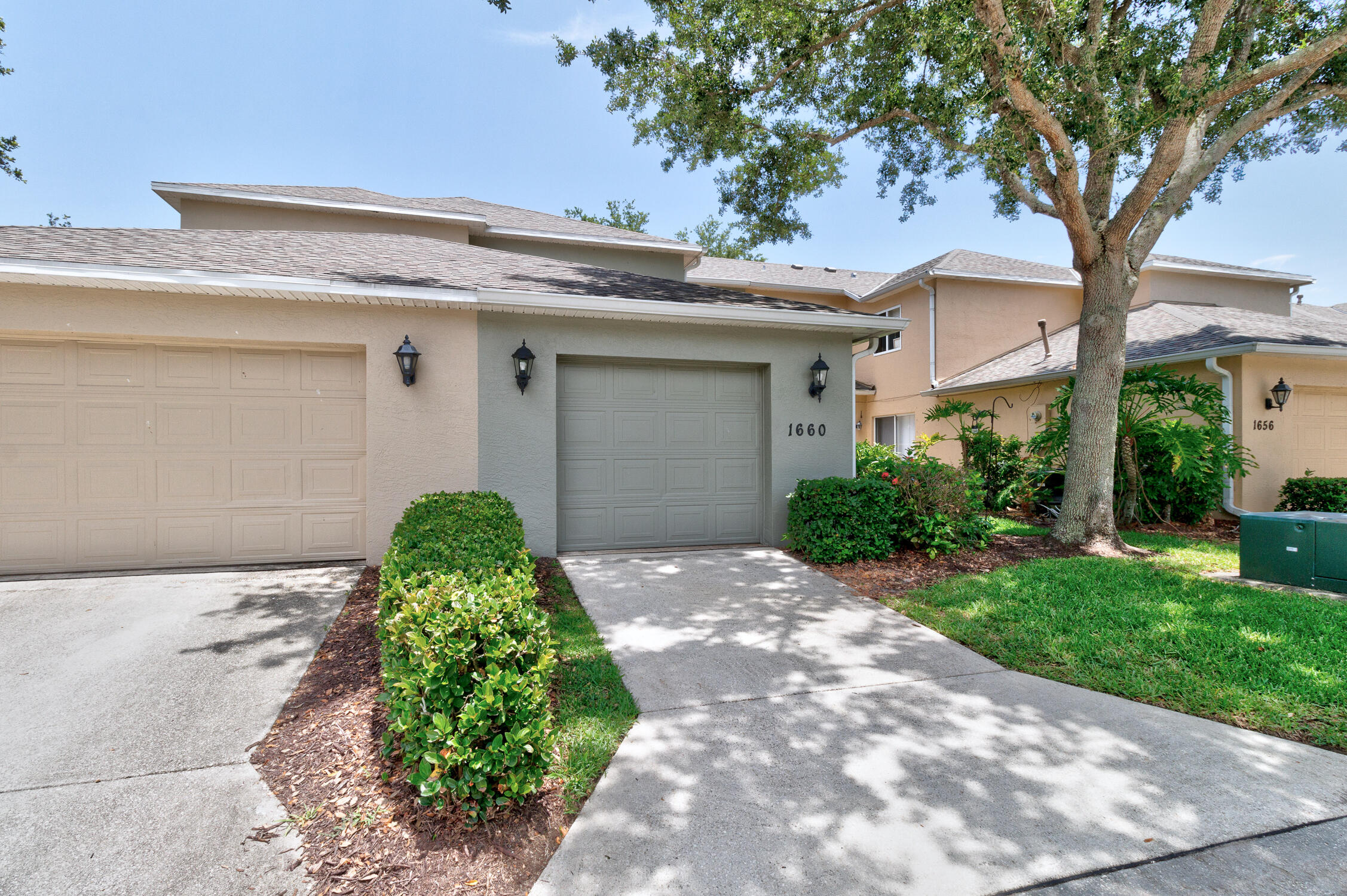 1660 Pointe W Way Property Photo 31