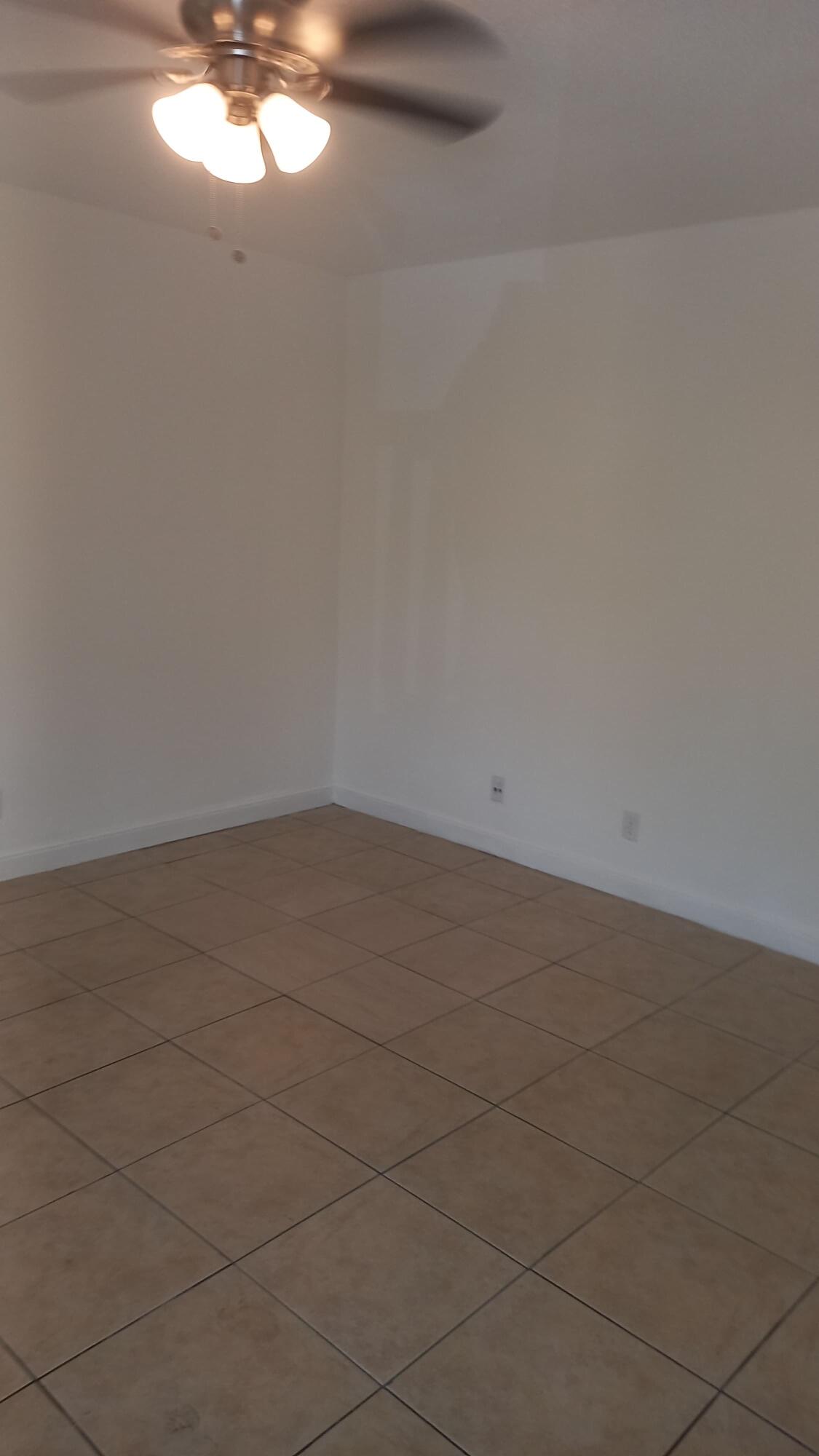 4165 Sw 67th Avenue 208b Property Photo 6