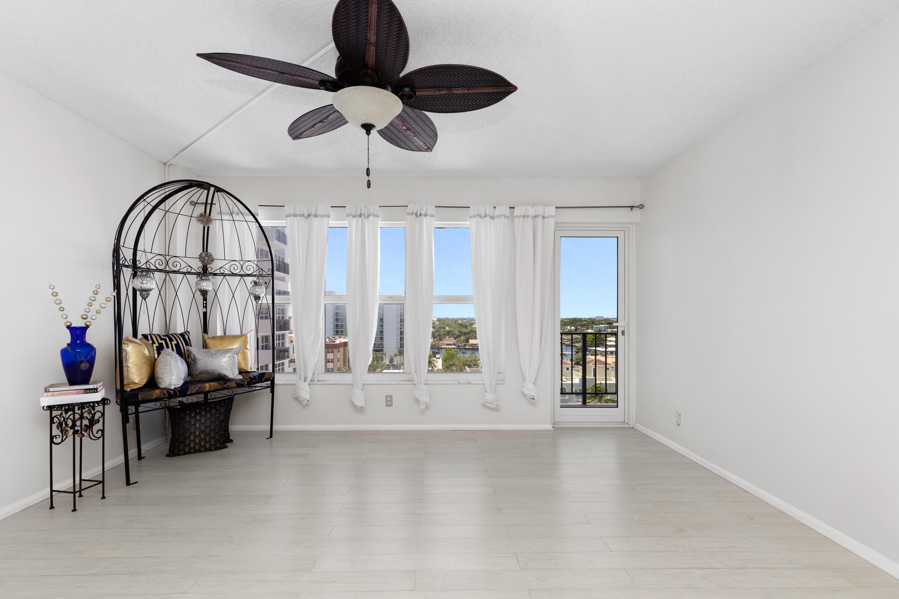 405 N Ocean Boulevard 815 Property Photo 16