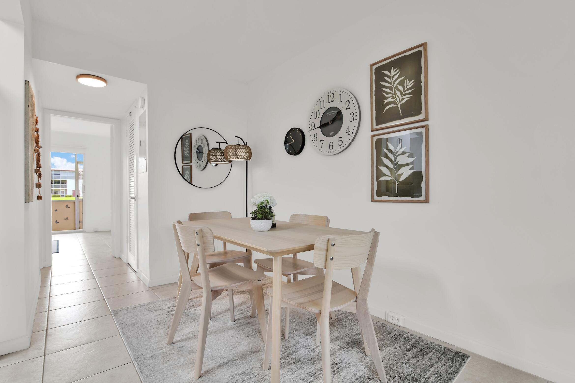 175 Fanshaw E Property Photo 12