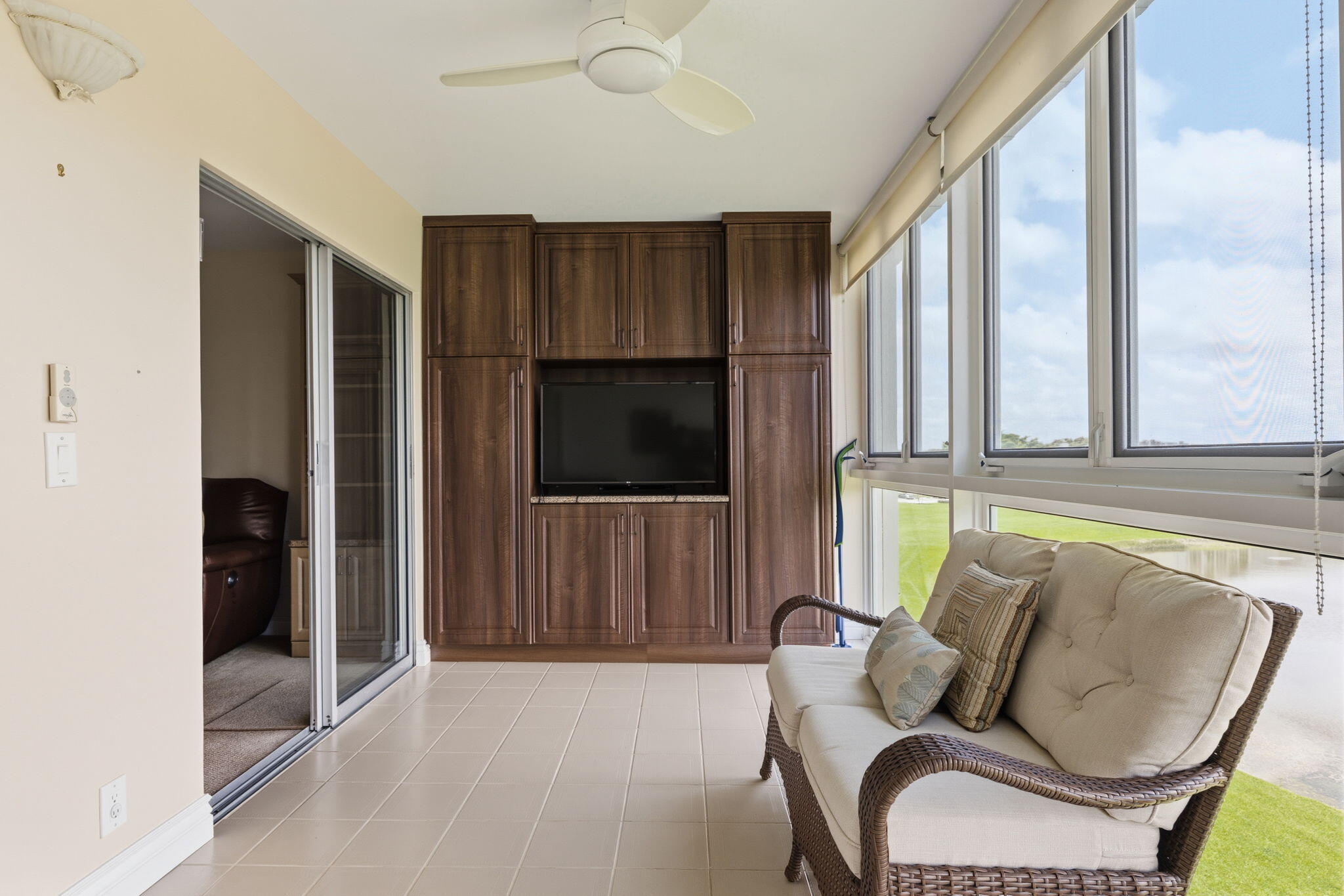 4037 Ainslie C Property Photo 20