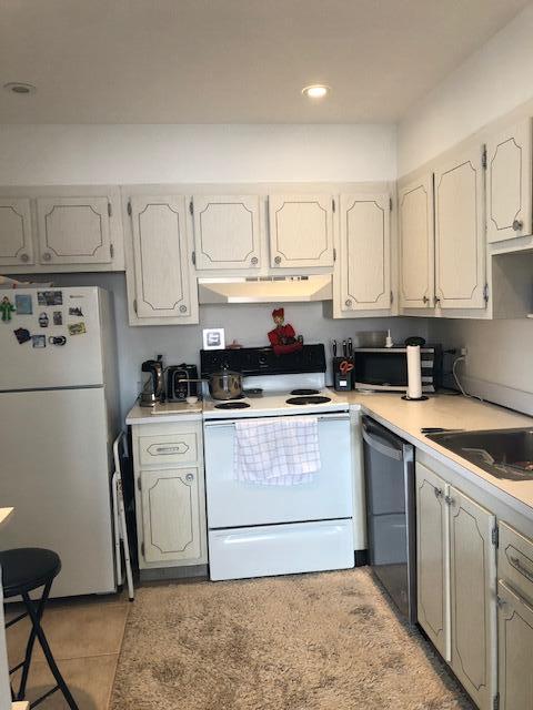 370 Saxony Trail Property Photo 3